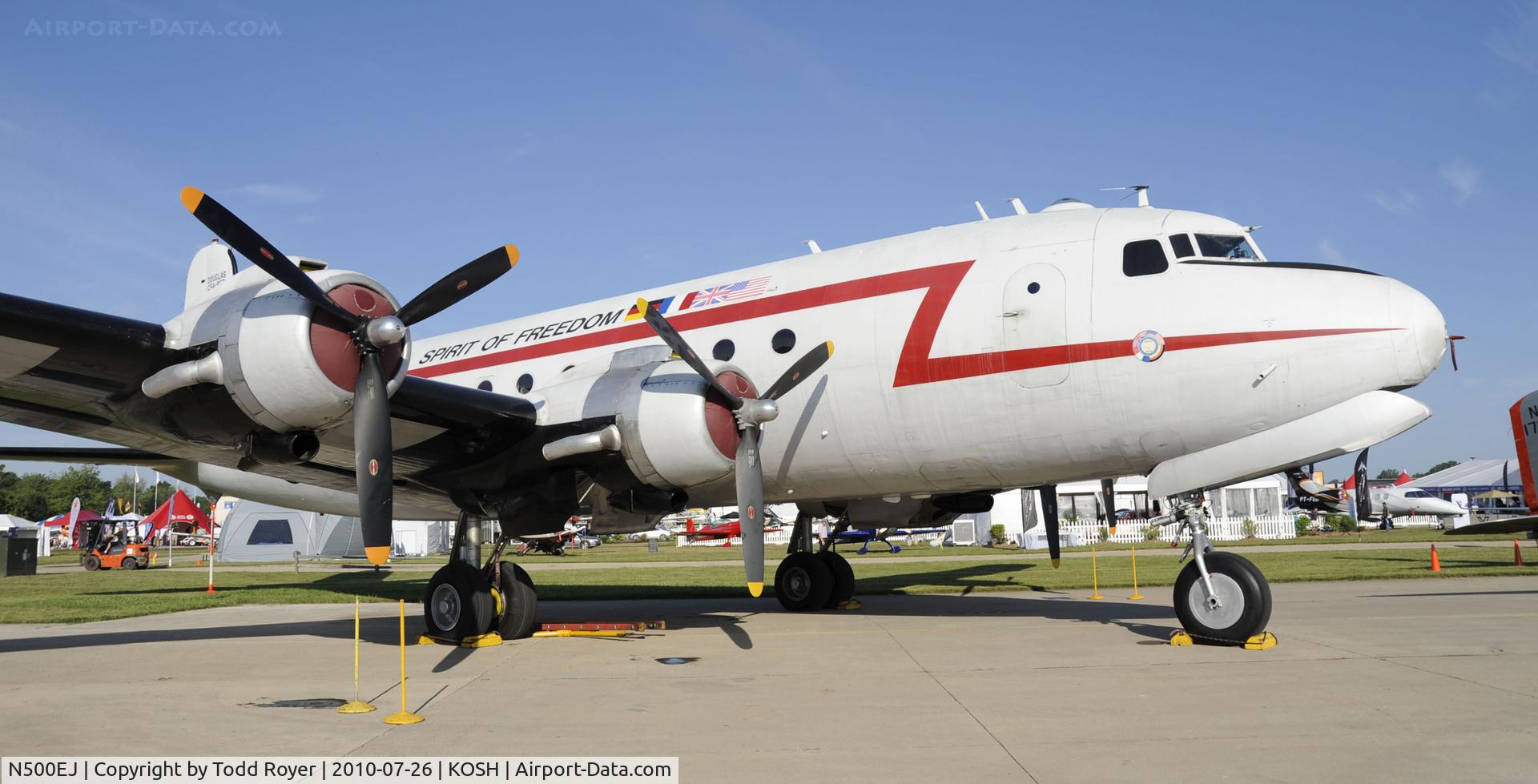 N500EJ, 1945 Douglas C-54E Skymaster (DC-4A) C/N DO316, EAA AIRVENTURE 2010