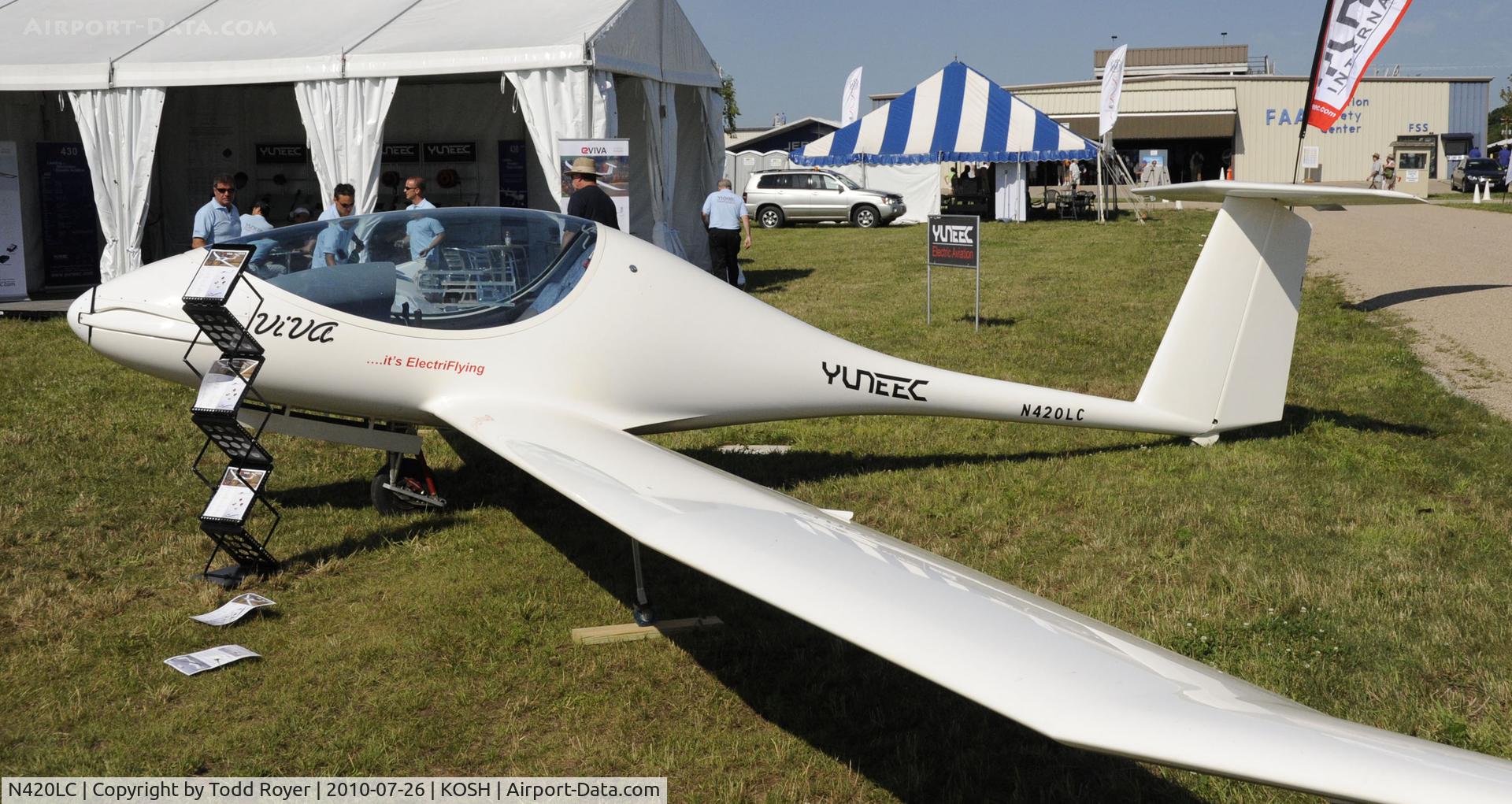 N420LC, Composit Airplanes Spol Sro VIVA C/N 01, EAA AIRVENTURE 2010