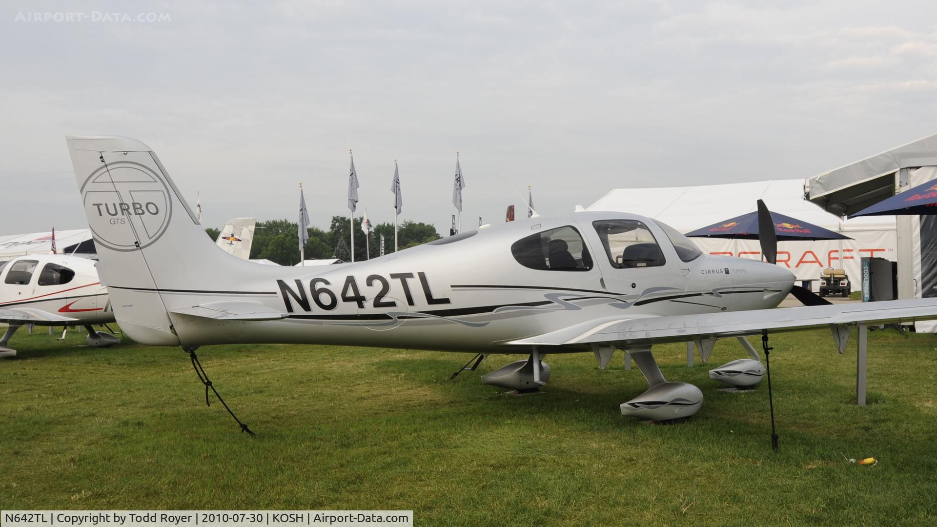 N642TL, Cirrus SR22 GTS Turbo C/N 3642, EAA AIRVENTURE 2010