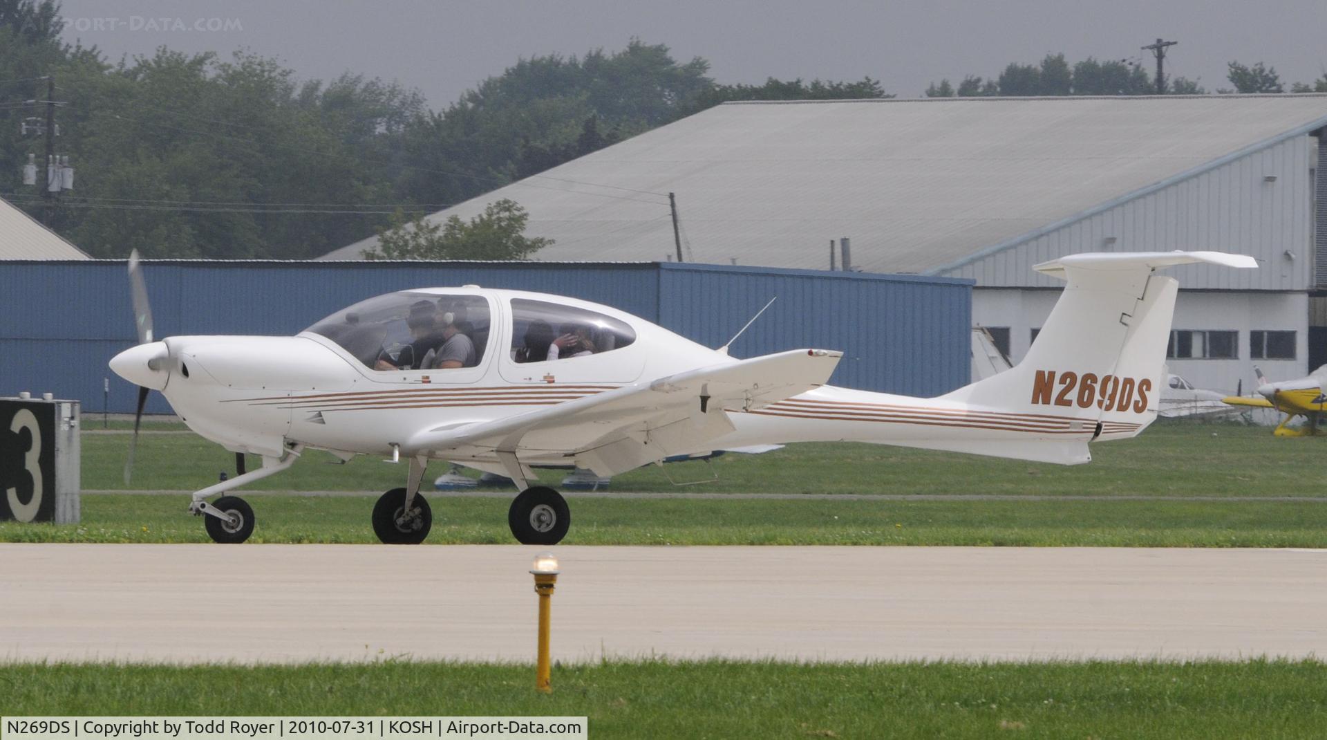 N269DS, Diamond DA-40 Diamond Star C/N 40.269, EAA AIRVENTURE 2010
