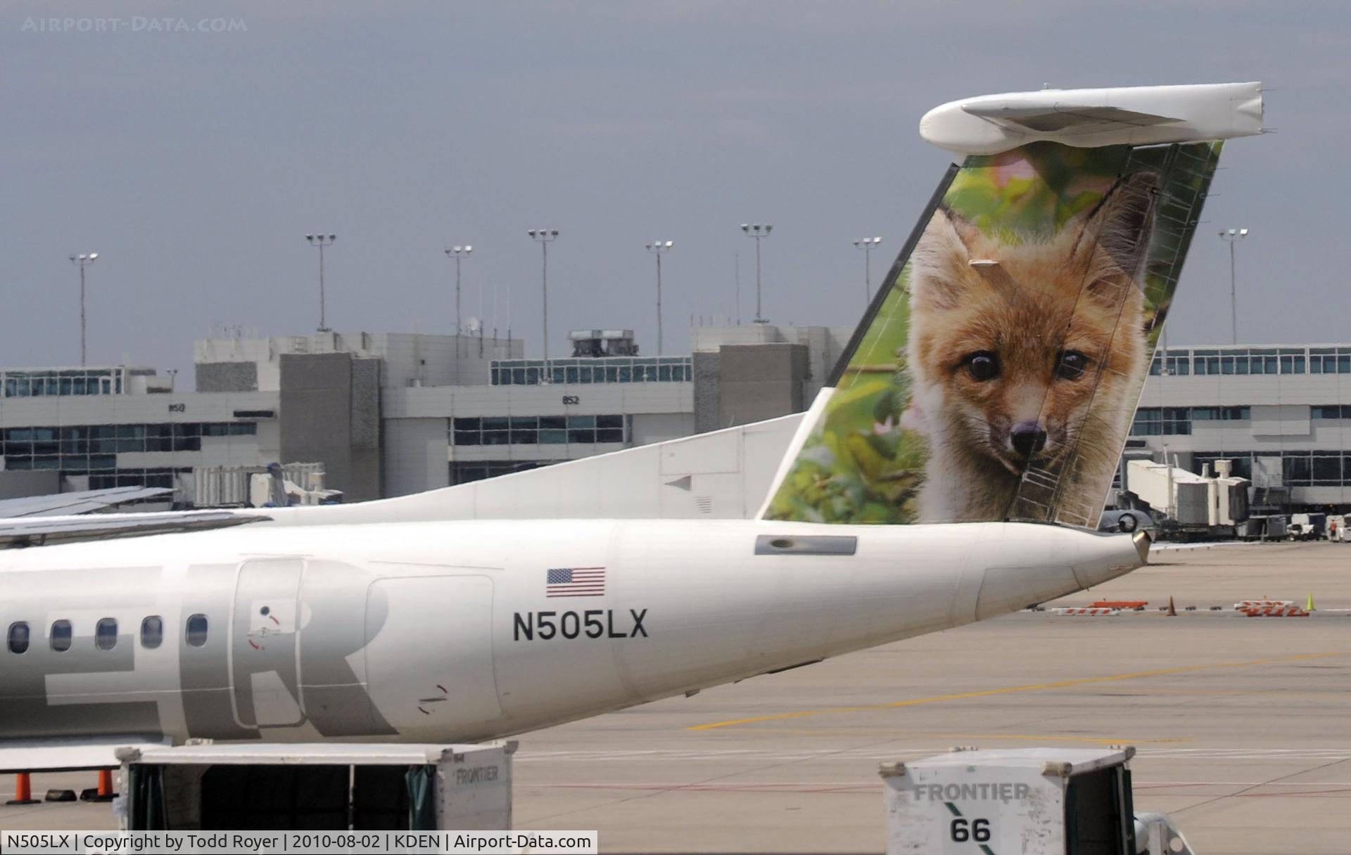 N505LX, 2007 Bombardier DHC-8-402 Dash 8 C/N 4174, WAITING AT DENVER