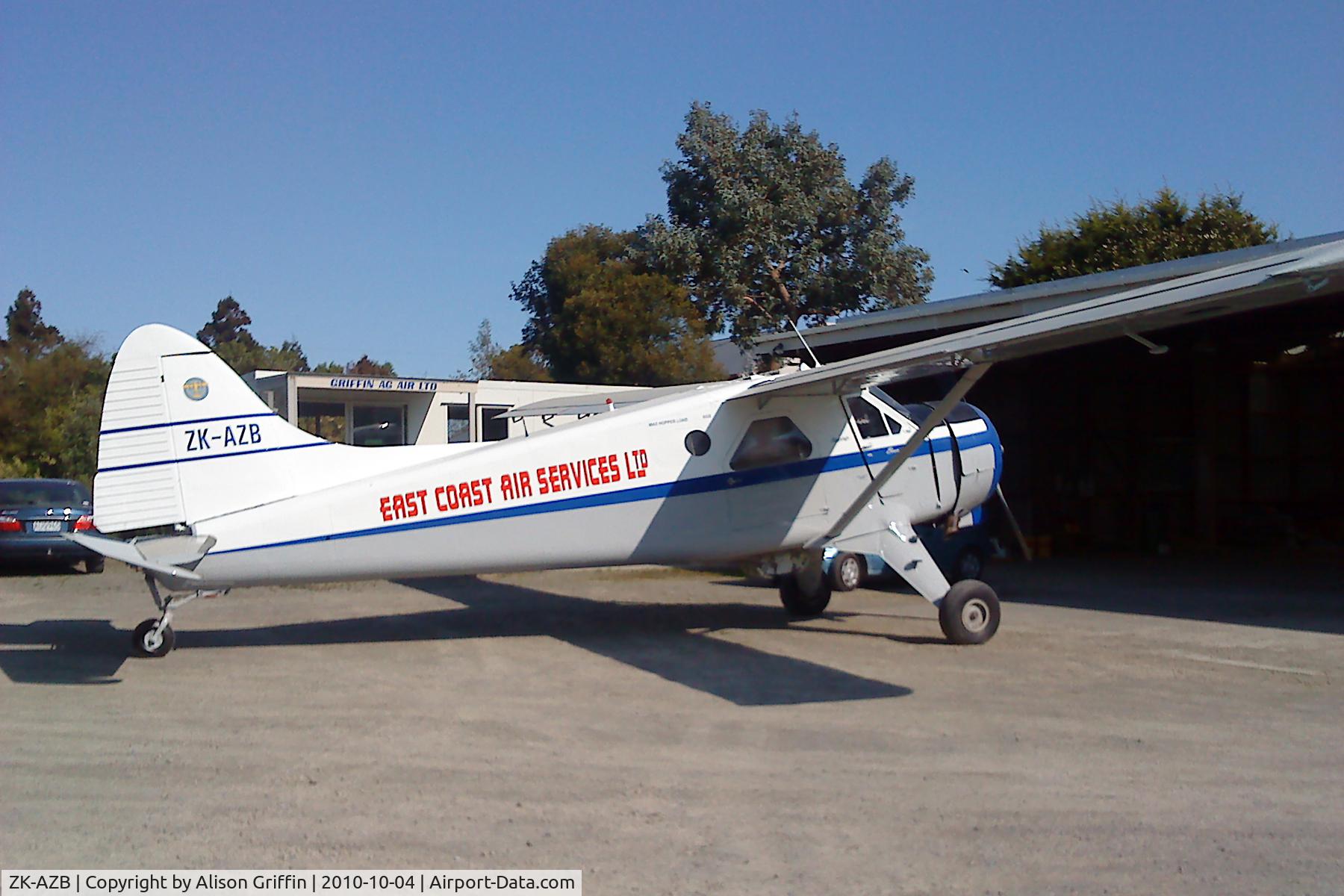 ZK-AZB, 1951 De Havilland Canada DHC-2 Beaver C/N 156, And from the other side, showing dual liveries. This was the scheme from 1961 onwards for a few years.