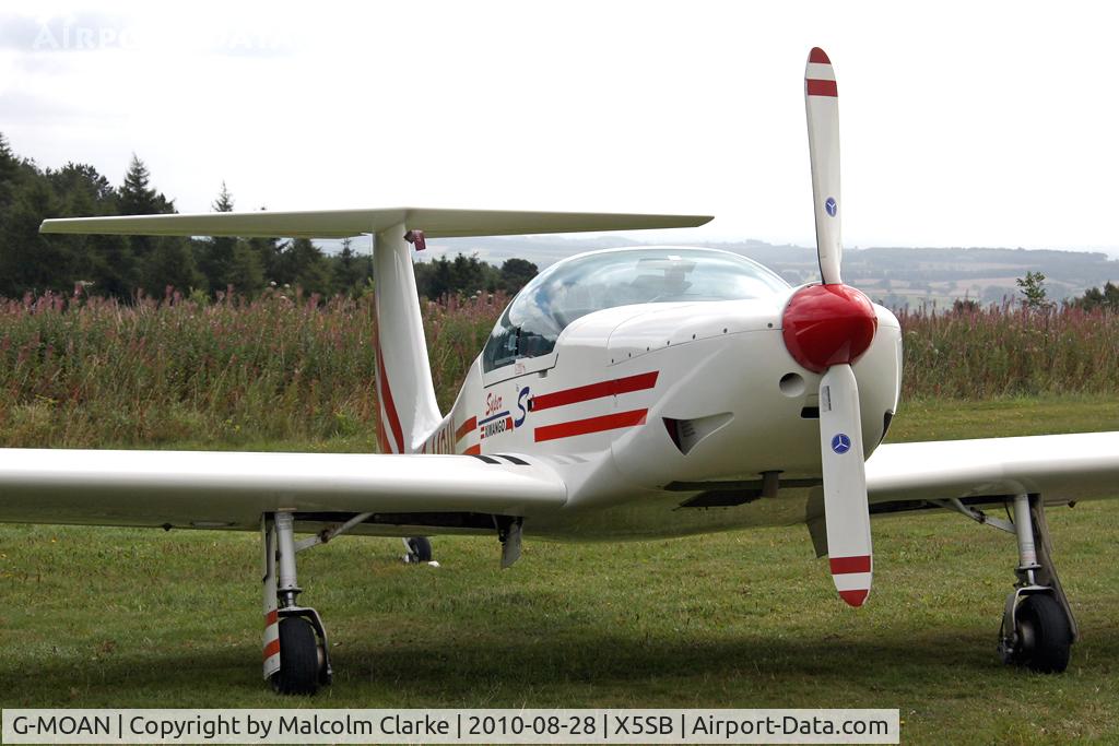 G-MOAN, 2004 Aeromot AMT-200S Super Ximango C/N 200.133, Aeromat AMT-200S Super Ximango at The Yorkshire Gliding Club, Sutton Bank, UK in August 2010.