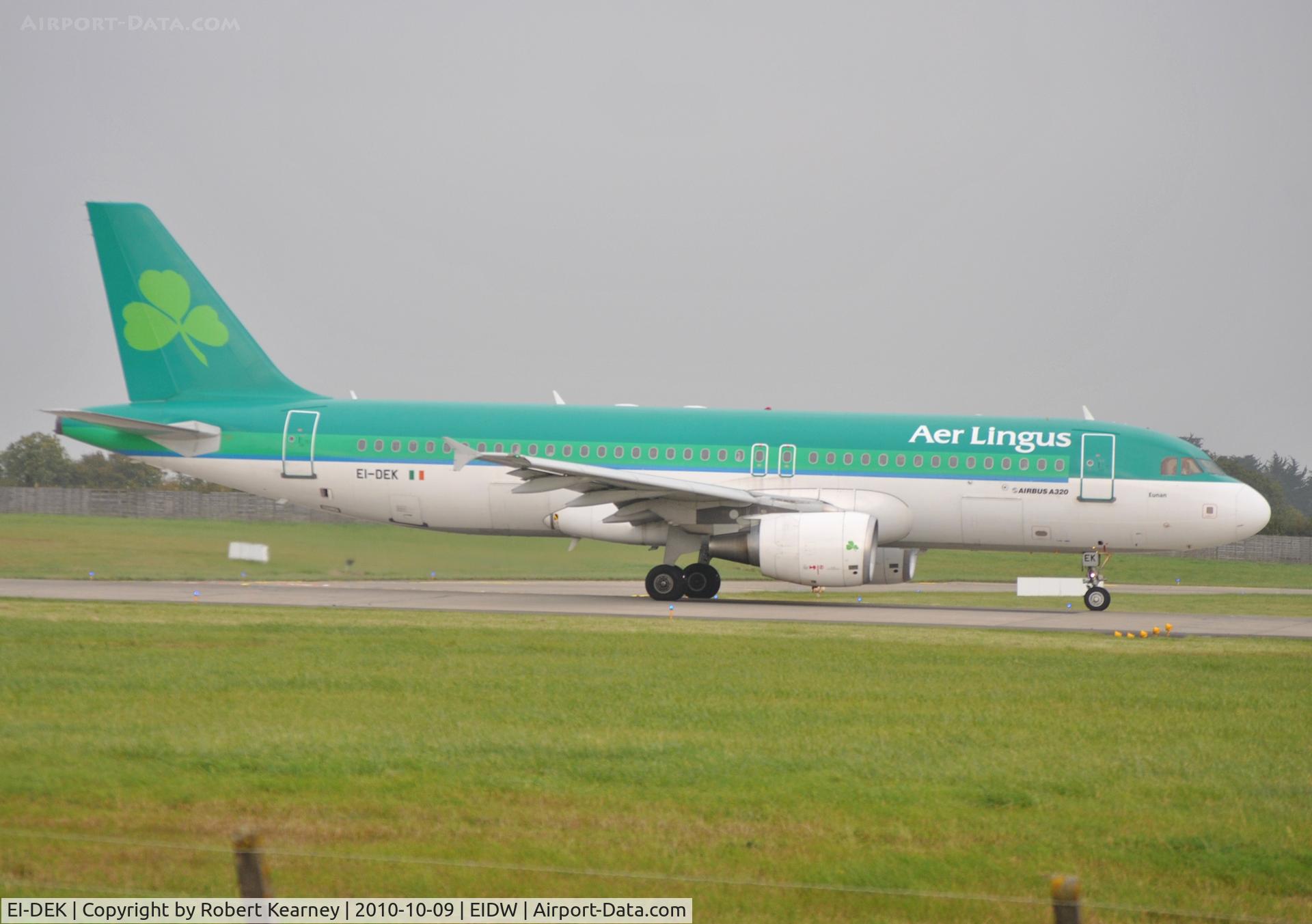 EI-DEK, 2005 Airbus A320-214 C/N 2399, Aer Lingus lining up r/w 10