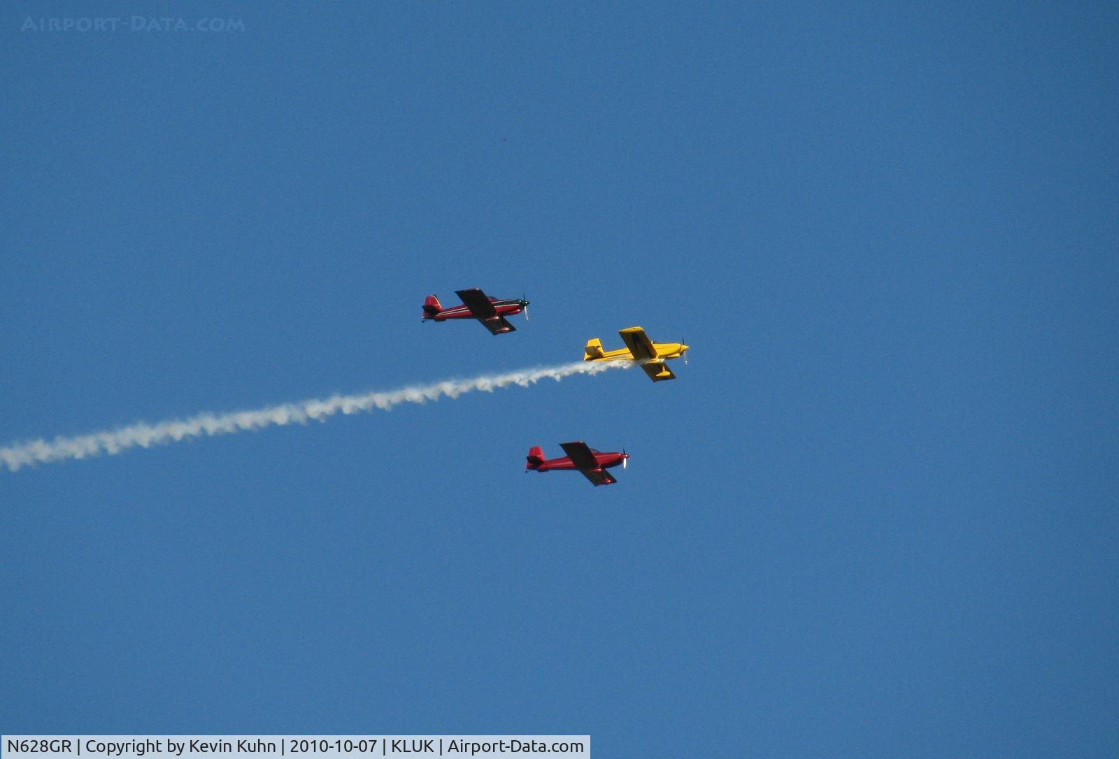 N628GR, 2000 Vans RV-8 C/N 80745, A brief, impromptu display from N628GR and a pair of RV-8's I've never seen before.