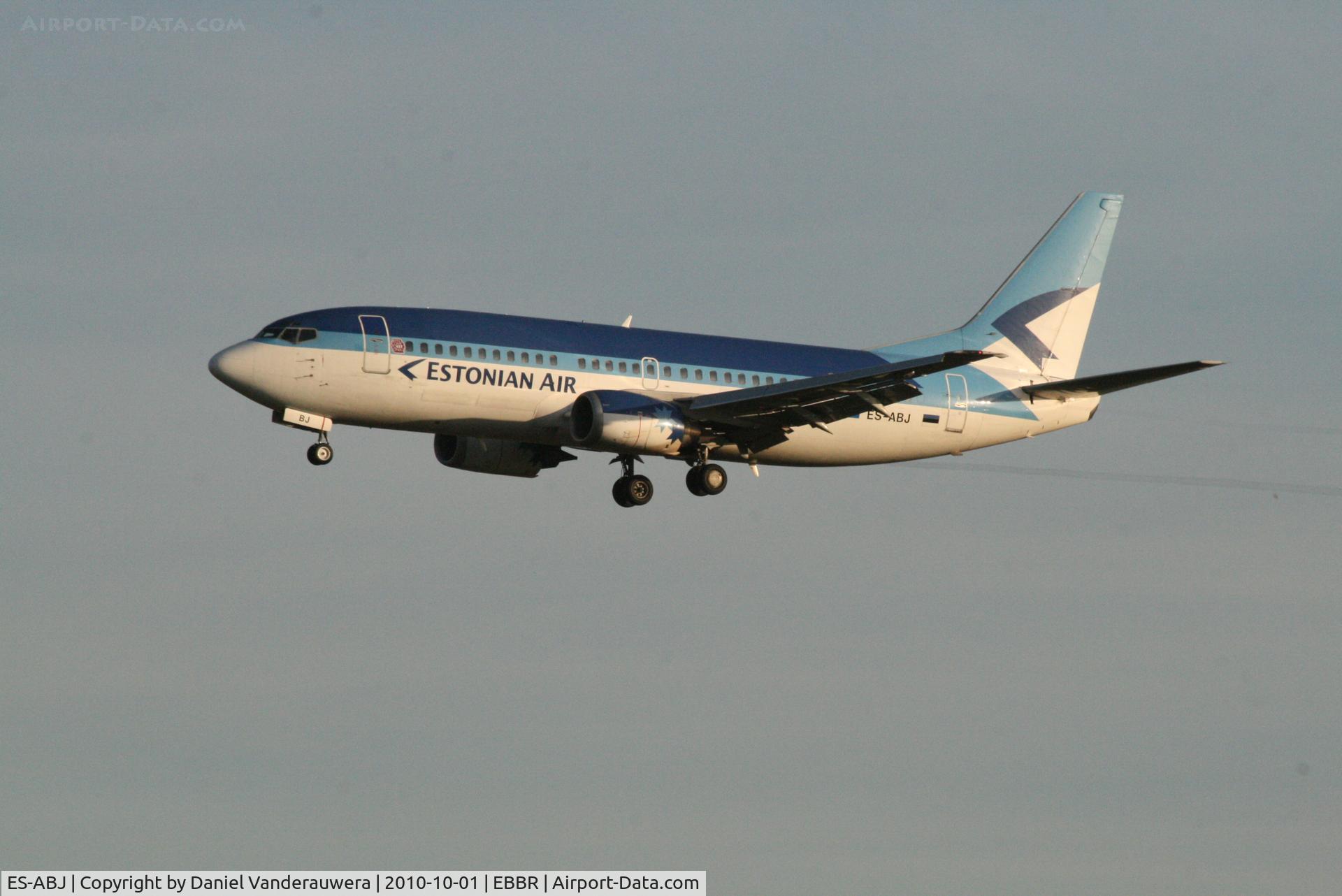 ES-ABJ, 1997 Boeing 737-33R C/N 28873, Arrival of flight KF801 to RWY 25L