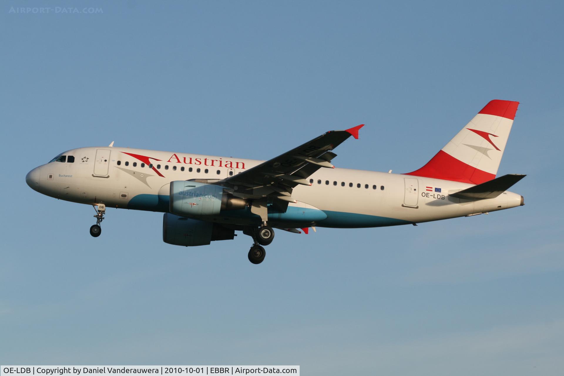 OE-LDB, 2004 Airbus A319-112 C/N 2174, Arrival of flight OS351 to RWY 25L