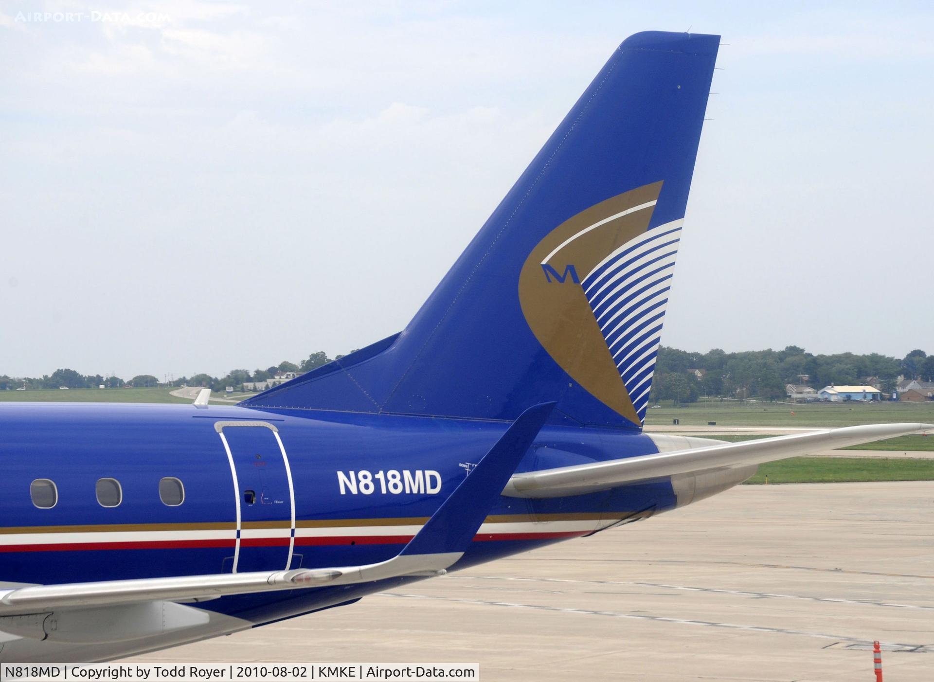 N818MD, 2004 Embraer 170SU (ERJ-170-100SU) C/N 17000039, WAITING AT MKE