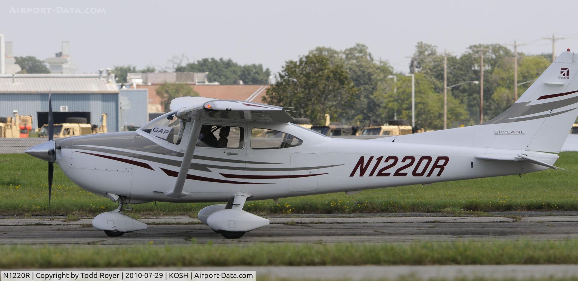 N1220R, 2005 Cessna 182T Skylane C/N 18281582, EAA AIRVENTURE 2010