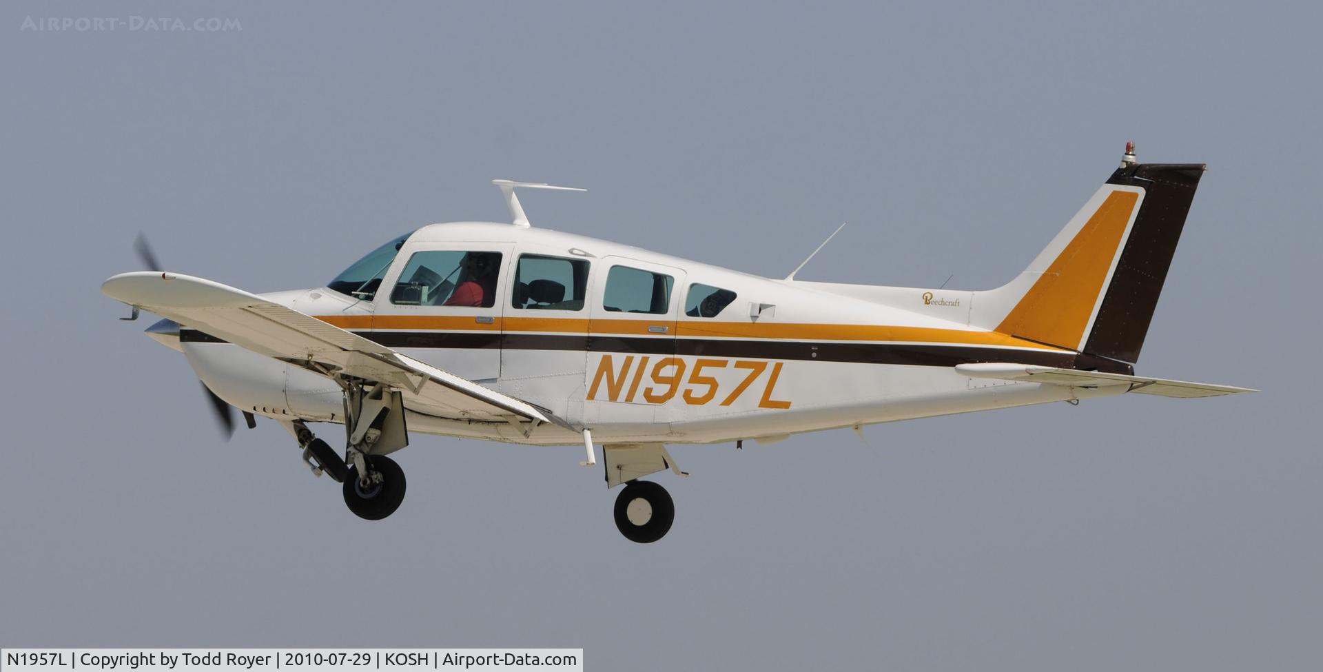 N1957L, 1976 Beech B24R Sierra C/N MC-423, EAA AIRVENTURE 2010