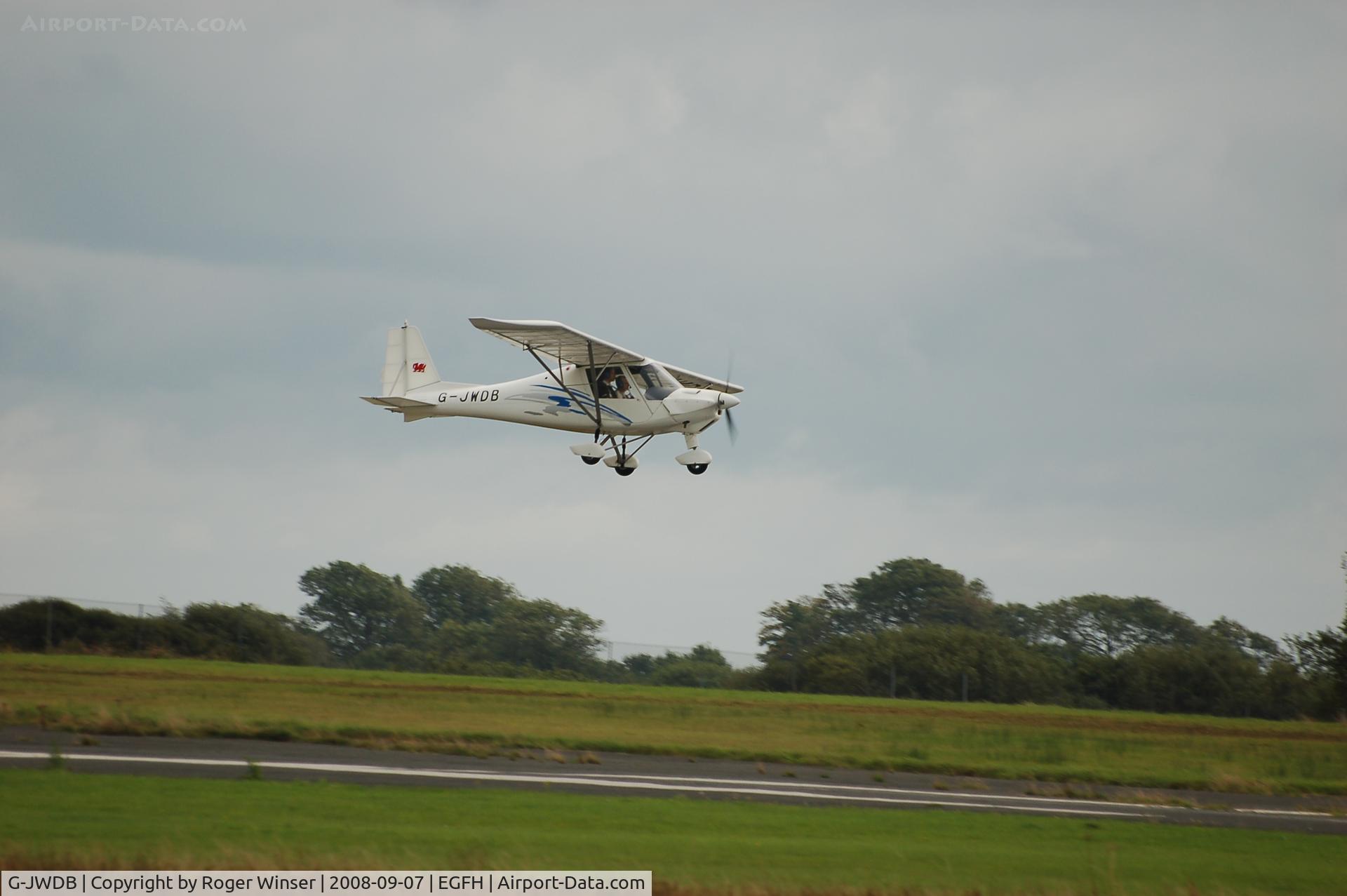 G-JWDB, 2005 Comco Ikarus C42 FB80 C/N 0509-6760, Landing Runway 28