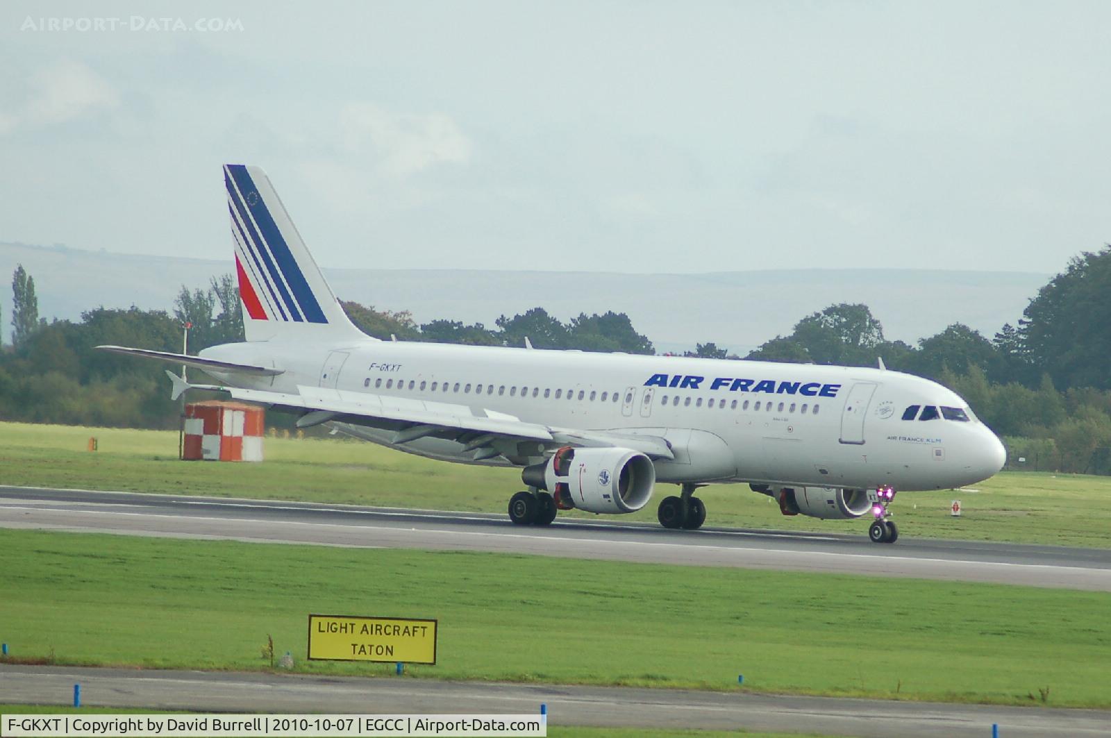F-GKXT, 2009 Airbus A320-214 C/N 3859, Air France Airbus A320-214 Lands at Manchester Airport