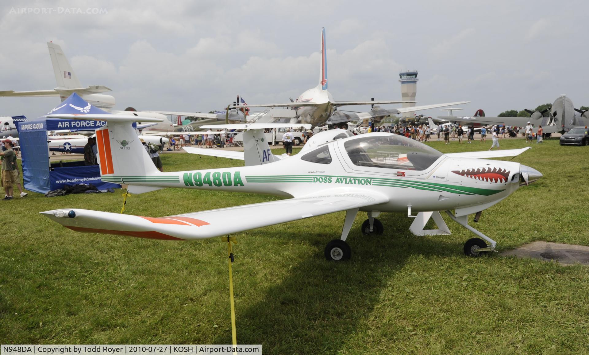 N948DA, Diamond DA-20C-1 Eclipse C/N C0448, EAA AIRVENTURE 2010