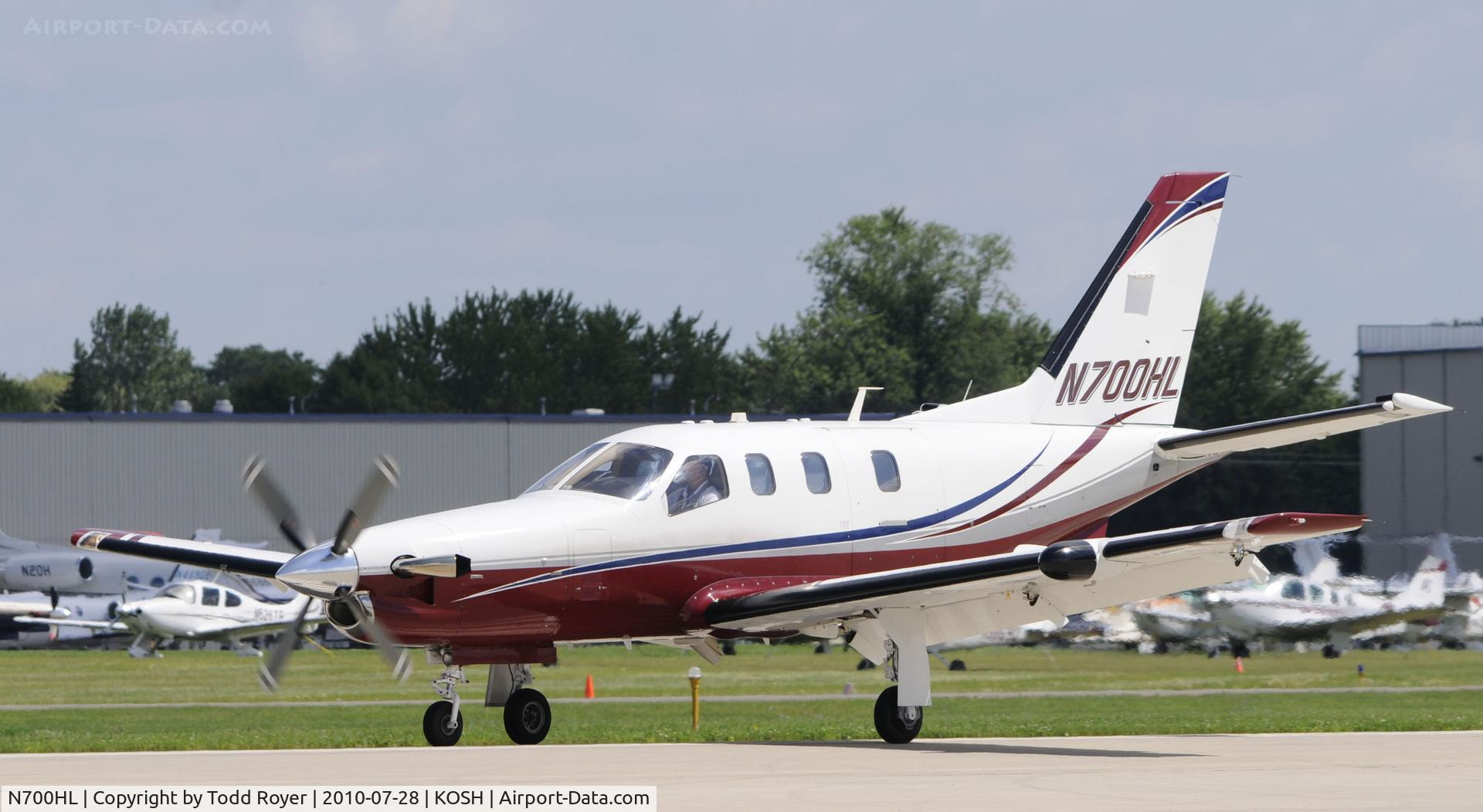 N700HL, 2004 Socata TBM-700 C/N 281, EAA AIRVENTURE 2010