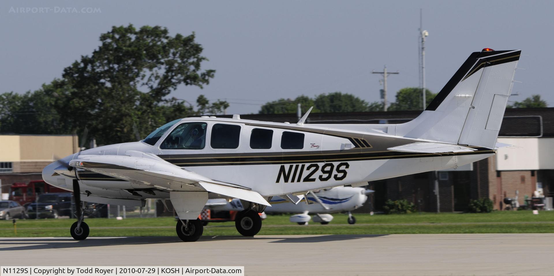 N1129S, 1997 Raytheon Aircraft Company 58 C/N TH-1812, EAA AIRVENTURE 2010