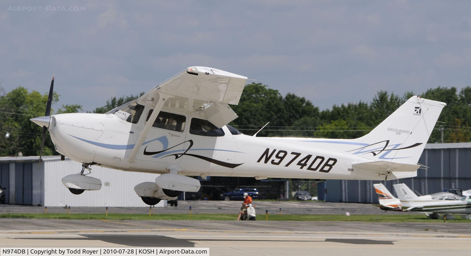 N974DB, 2008 Cessna 172S C/N 172S10661, EAA AIRVENTURE 2010
