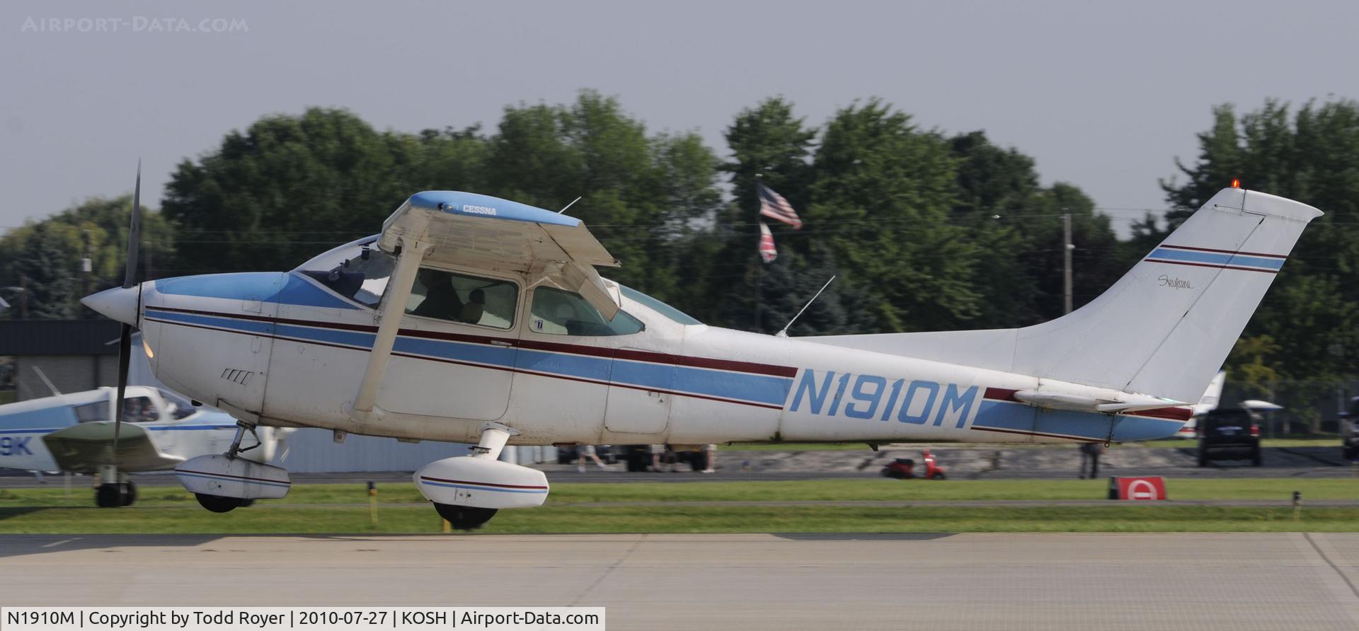 N1910M, 1975 Cessna 182P Skylane C/N 18264475, EAA AIRVENTURE 2010