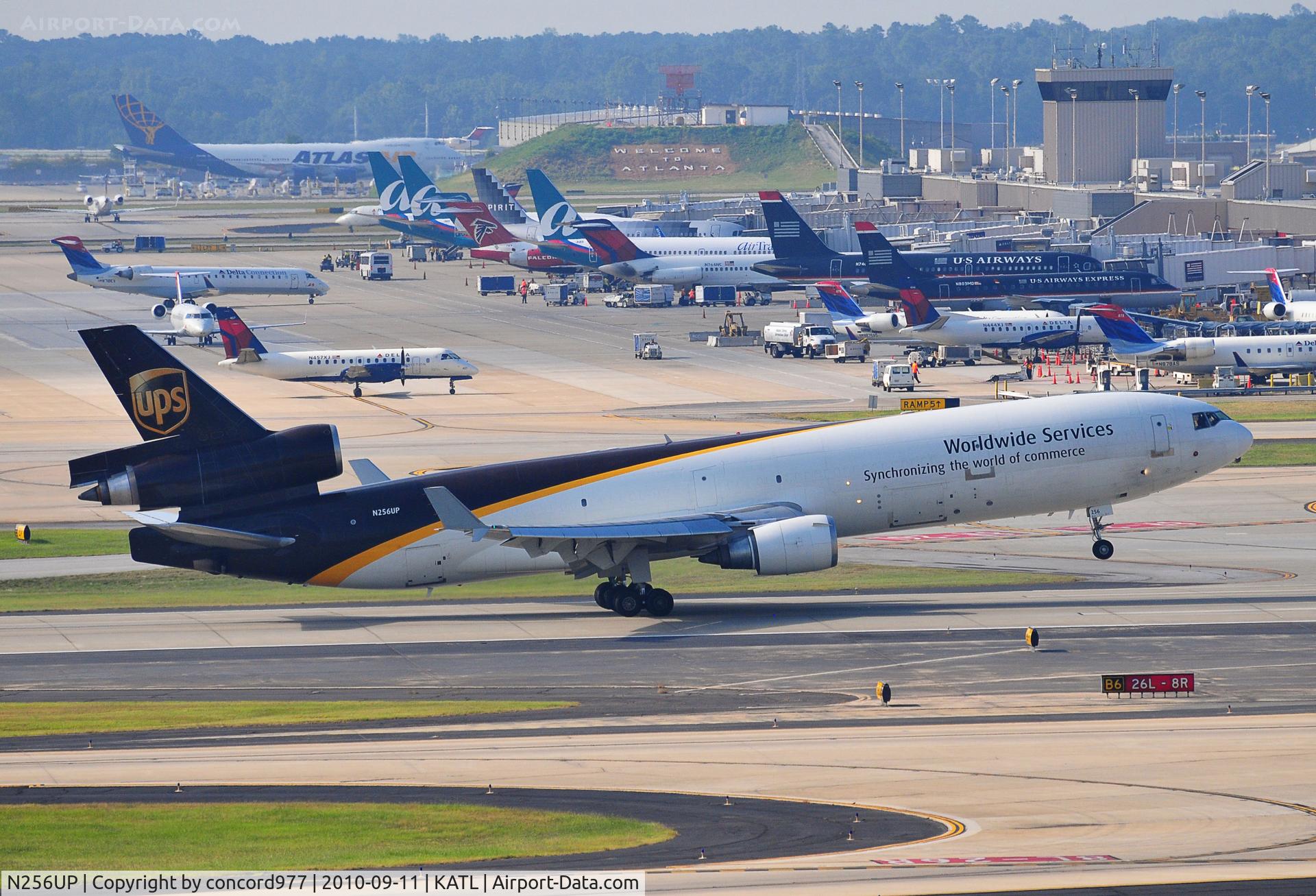 N256UP, 1992 McDonnell Douglas MD-11F C/N 48405, N256UP