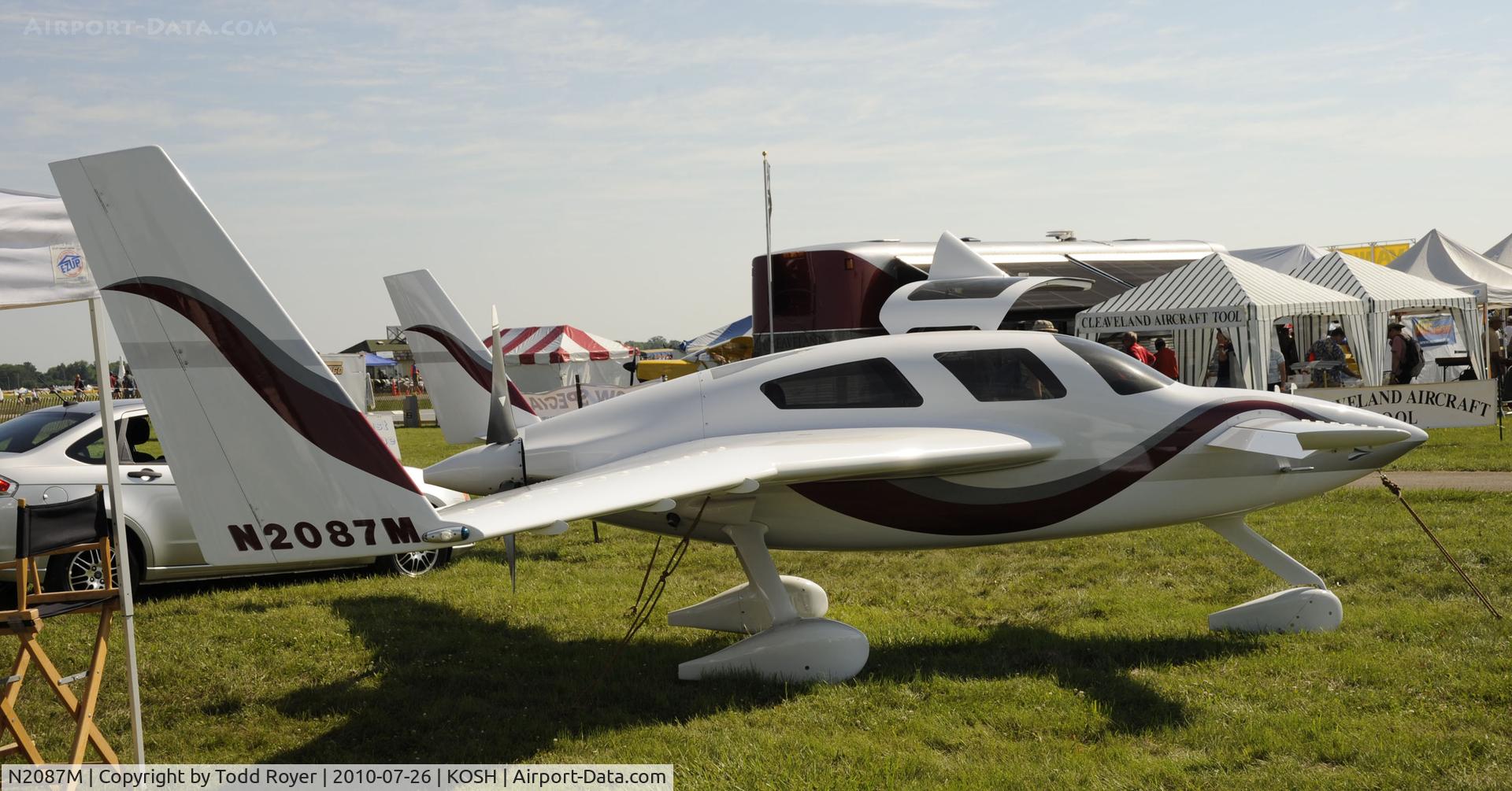 N2087M, 2002 Velocity Velocity SUV FG C/N SUV106, EAA AIRVENTURE 2010