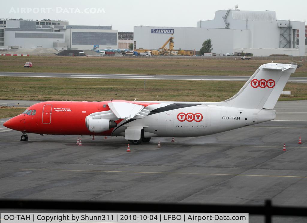 OO-TAH, 1990 British Aerospace BAe.146-300 C/N E3168, Parked at the old Terminal...