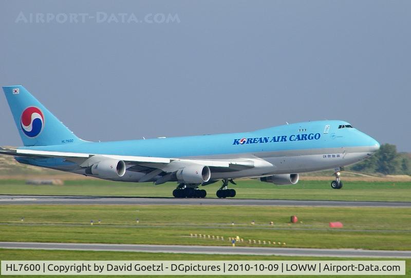 HL7600, 2004 Boeing 747-4B5F/SCD C/N 33945, Takeoff to Seoul via Copenhagen.