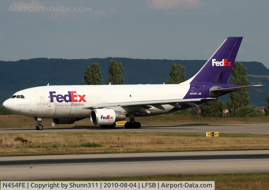 N454FE, 1983 Airbus A310-222 C/N 278, Taxiing holding point rwy 16 for departure...