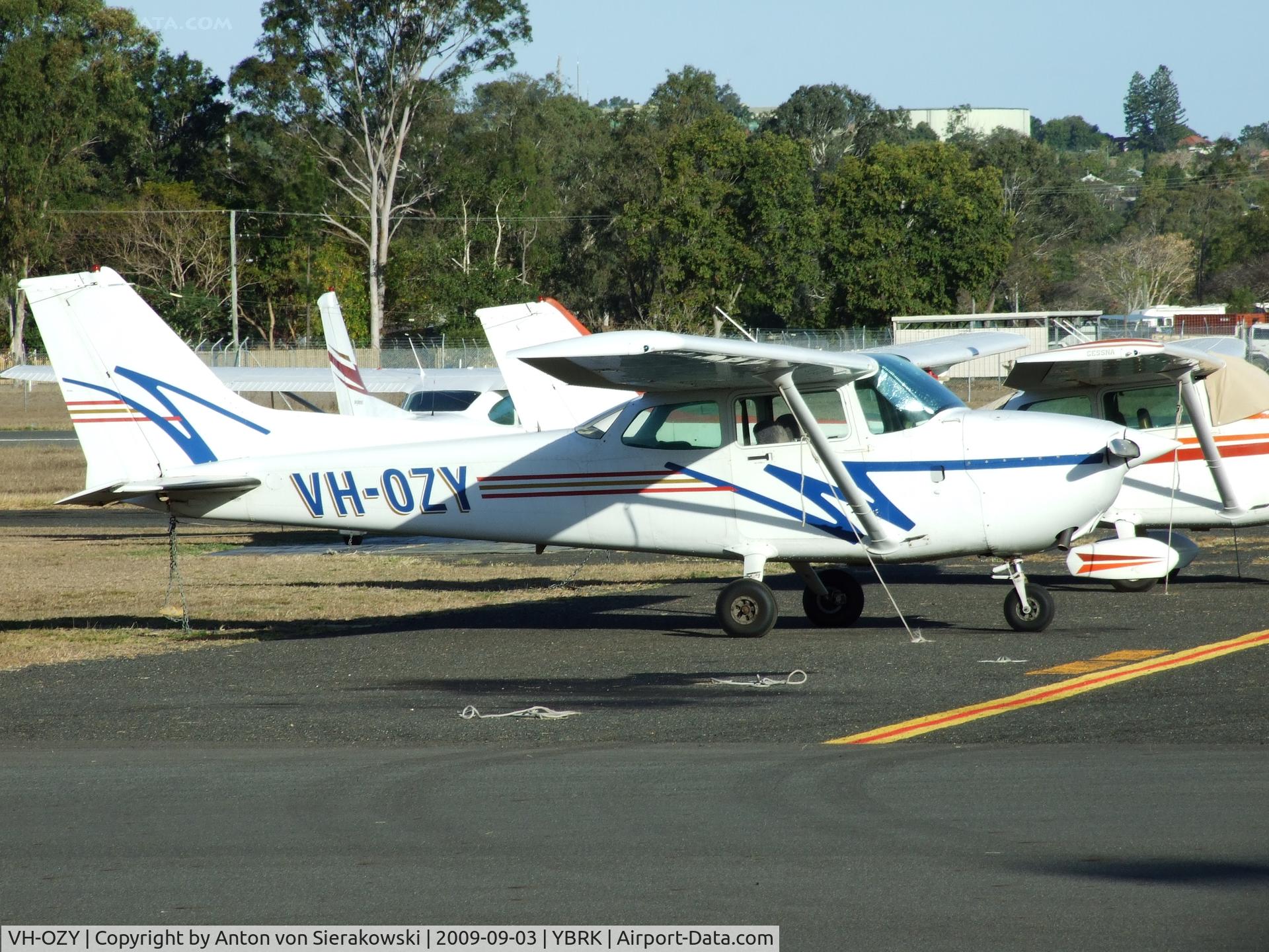 VH-OZY, 1981 Cessna 172P C/N 17275385, VH-OZY @ YBRK Cessna 172