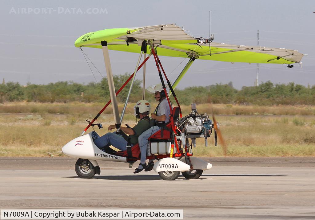 N7009A, 2002 Apex Cross 5 C/N 5/227, Coolidge