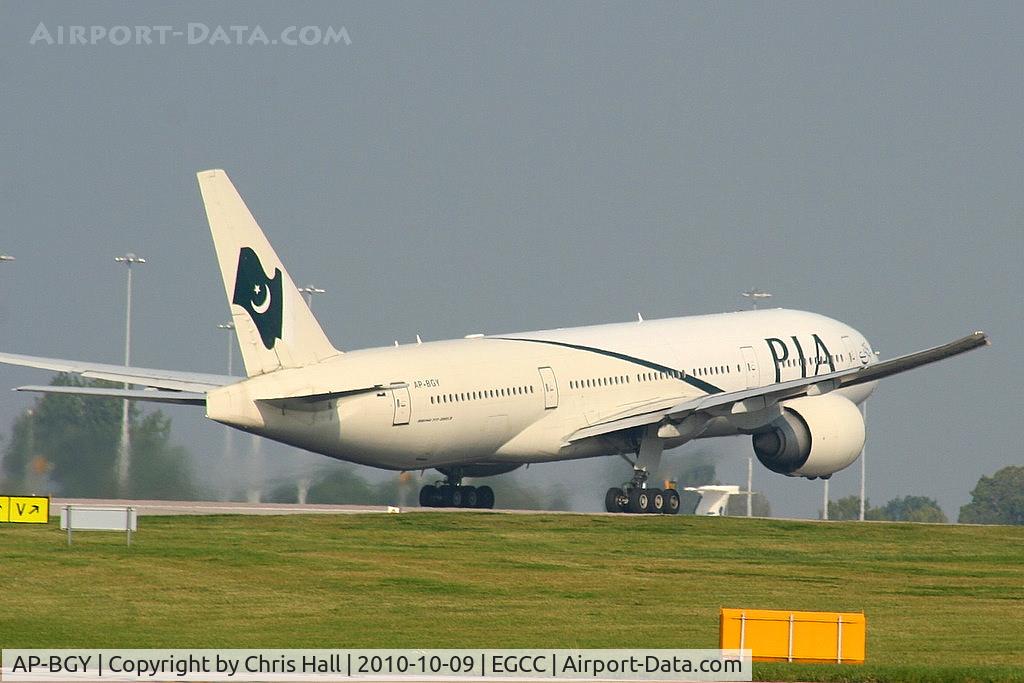 AP-BGY, 2005 Boeing 777-240/LR C/N 33781, Pakistan International Airlines