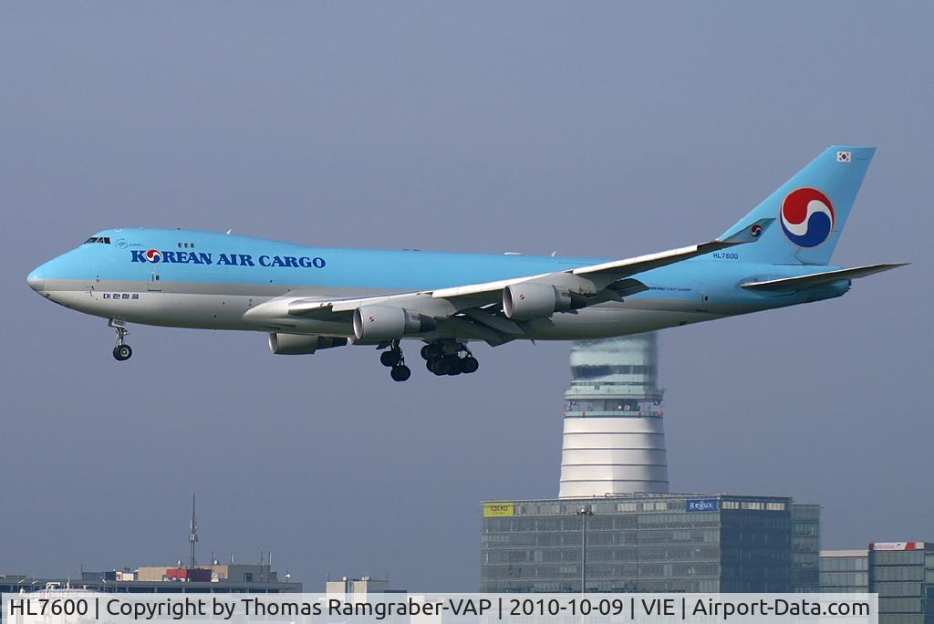 HL7600, 2004 Boeing 747-4B5F/SCD C/N 33945, Korean Air Boeing 747-400