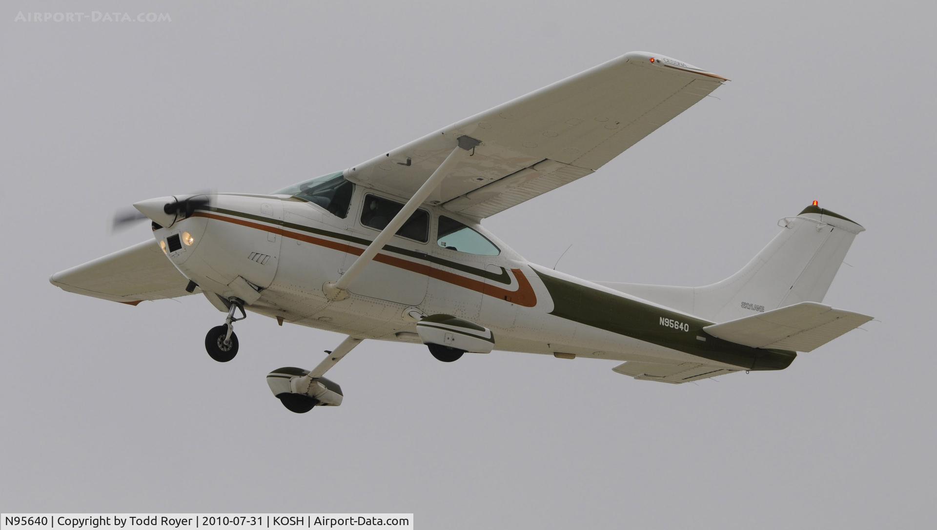 N95640, 1978 Cessna 182Q Skylane C/N 18266588, EAA AIRVENTURE 2010