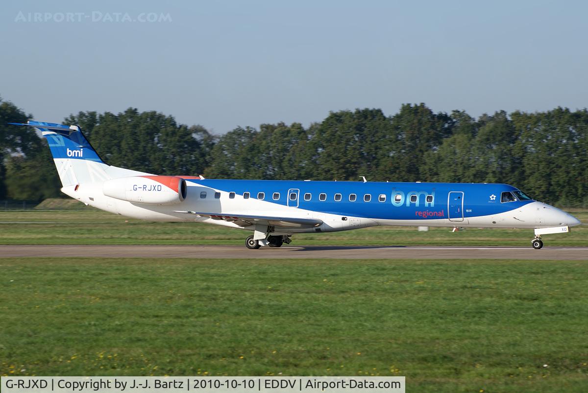 G-RJXD, 2000 Embraer EMB-145EP (ERJ-145EP) C/N 145207, DSLR-A230 (55-200mm)