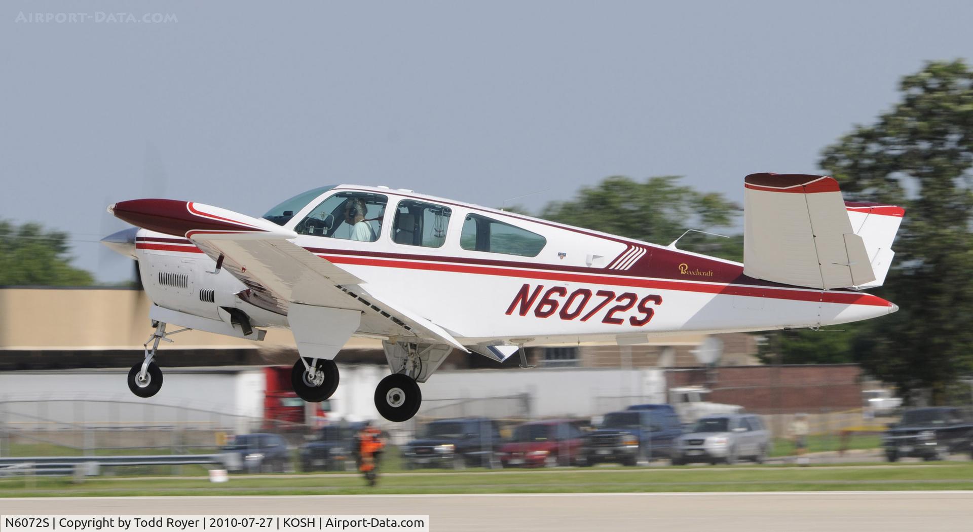 N6072S, 1975 Beech V35B Bonanza C/N D-9823, EAA AIRVENTURE 2010