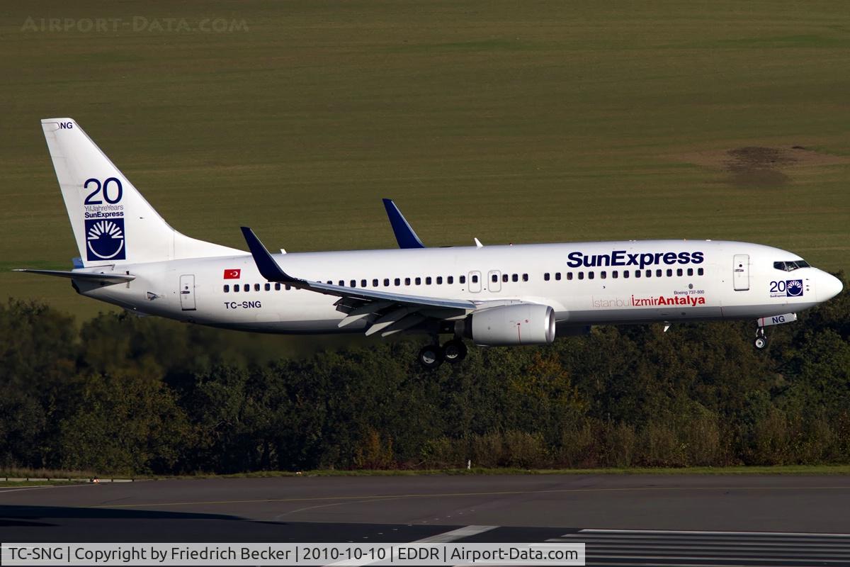 TC-SNG, 2008 Boeing 737-8HC C/N 36530, on final RW09