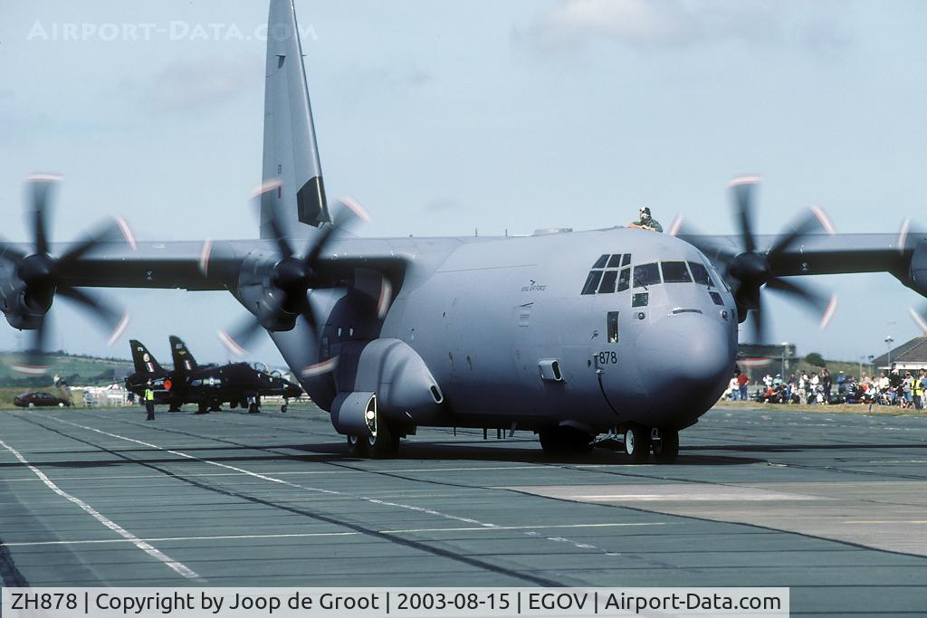 ZH878, 1998 Lockheed Martin C-130J-30 Hercules C.4 C/N 382-5462, One of the participants in the 2003 VAS photo call.