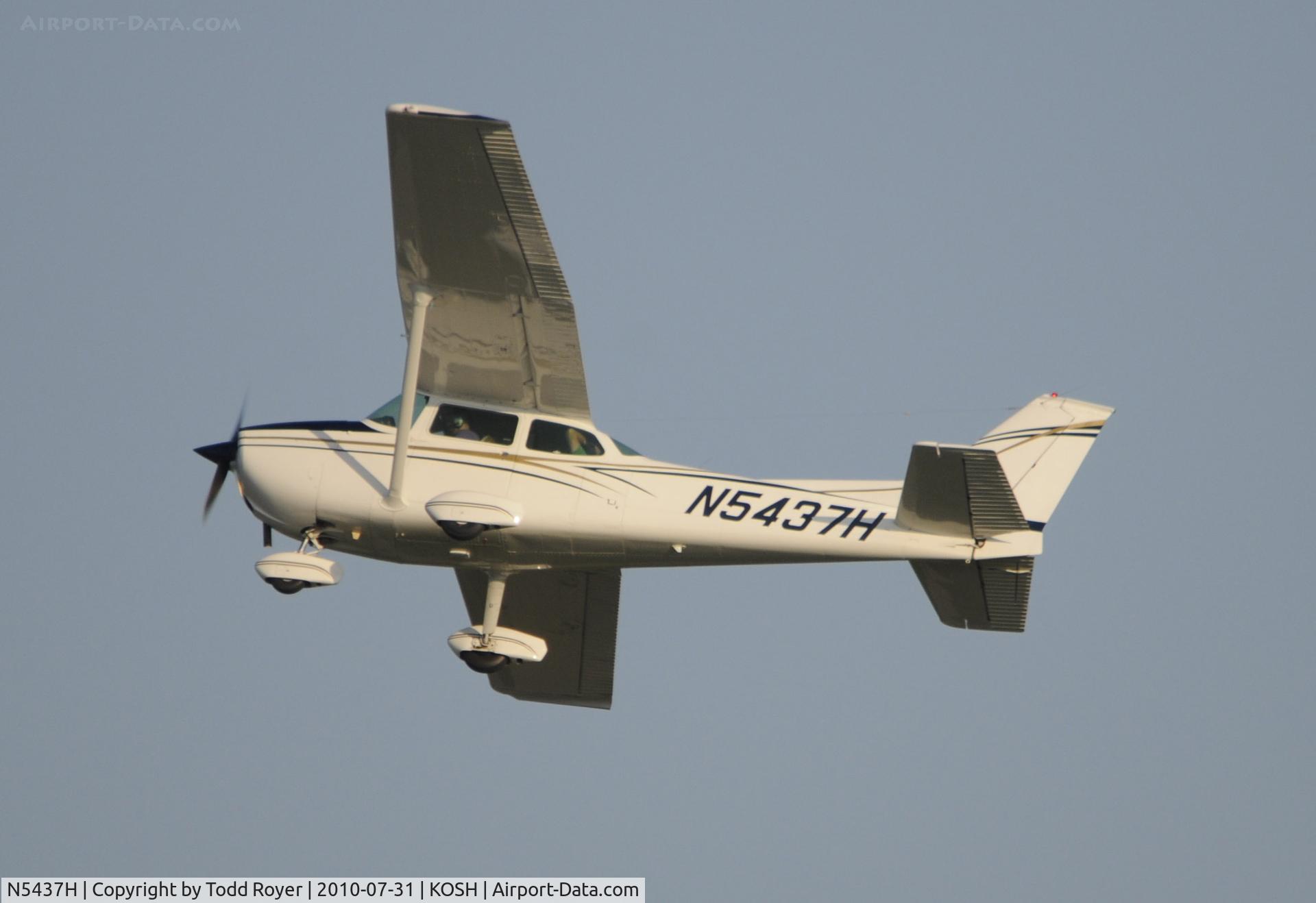 N5437H, 1975 Cessna 172M C/N 17265435, EAA AIRVENTURE 2010