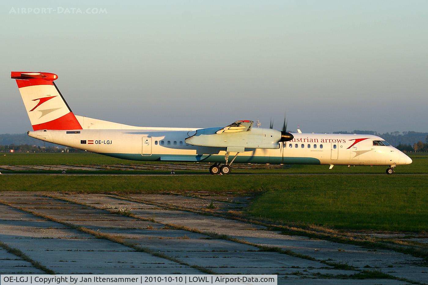 OE-LGJ, 2005 De Havilland Canada DHC-8-402Q Dash 8 C/N 4104, OE-LGJ @ Linz Airport