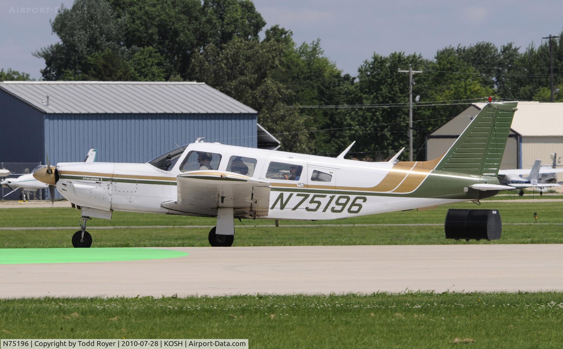 N75196, 1976 Piper PA-32R-300 Cherokee Lance C/N 32R-7680278, EAA AIRVENTURE 2010