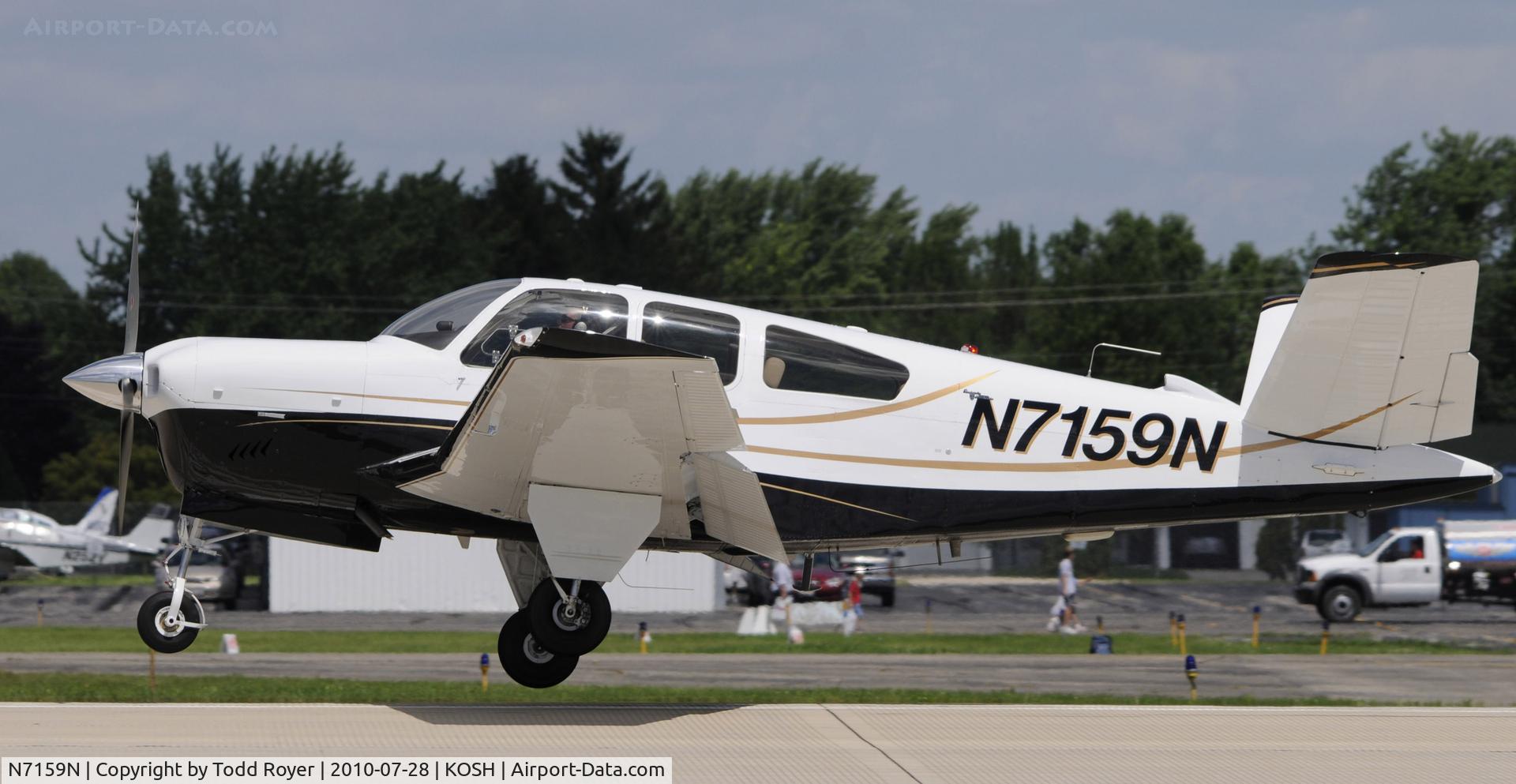 N7159N, 1968 Beech V35A Bonanza C/N D-8814, EAA AIRVENTURE 2010