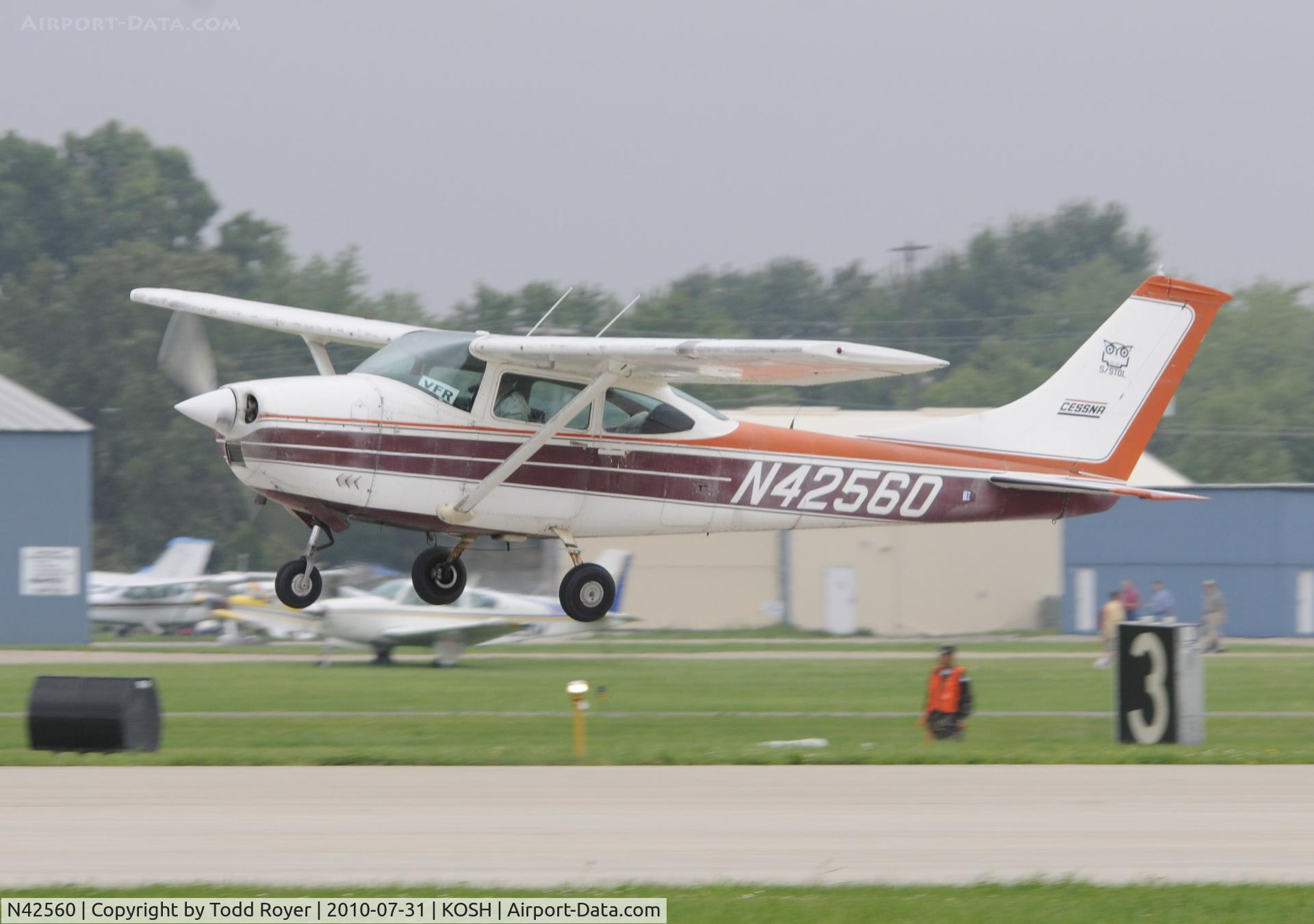 N42560, 1968 Cessna 182L Skylane C/N 18259077, EAA AIRVENTURE 2010