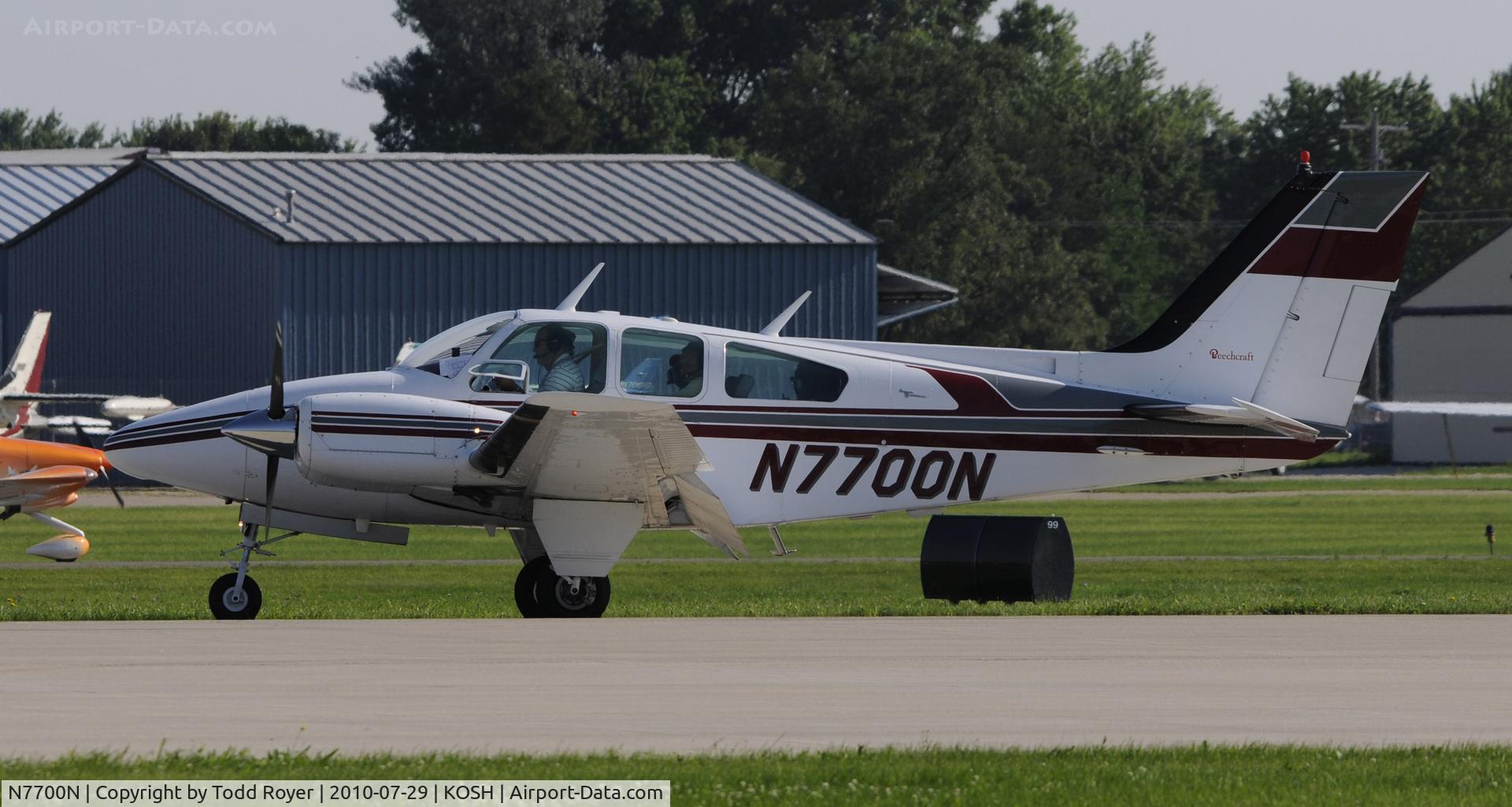 N7700N, 1968 Beech 95-B55 Baron Baron C/N TC-1159, EAA AIRVENTURE 2010