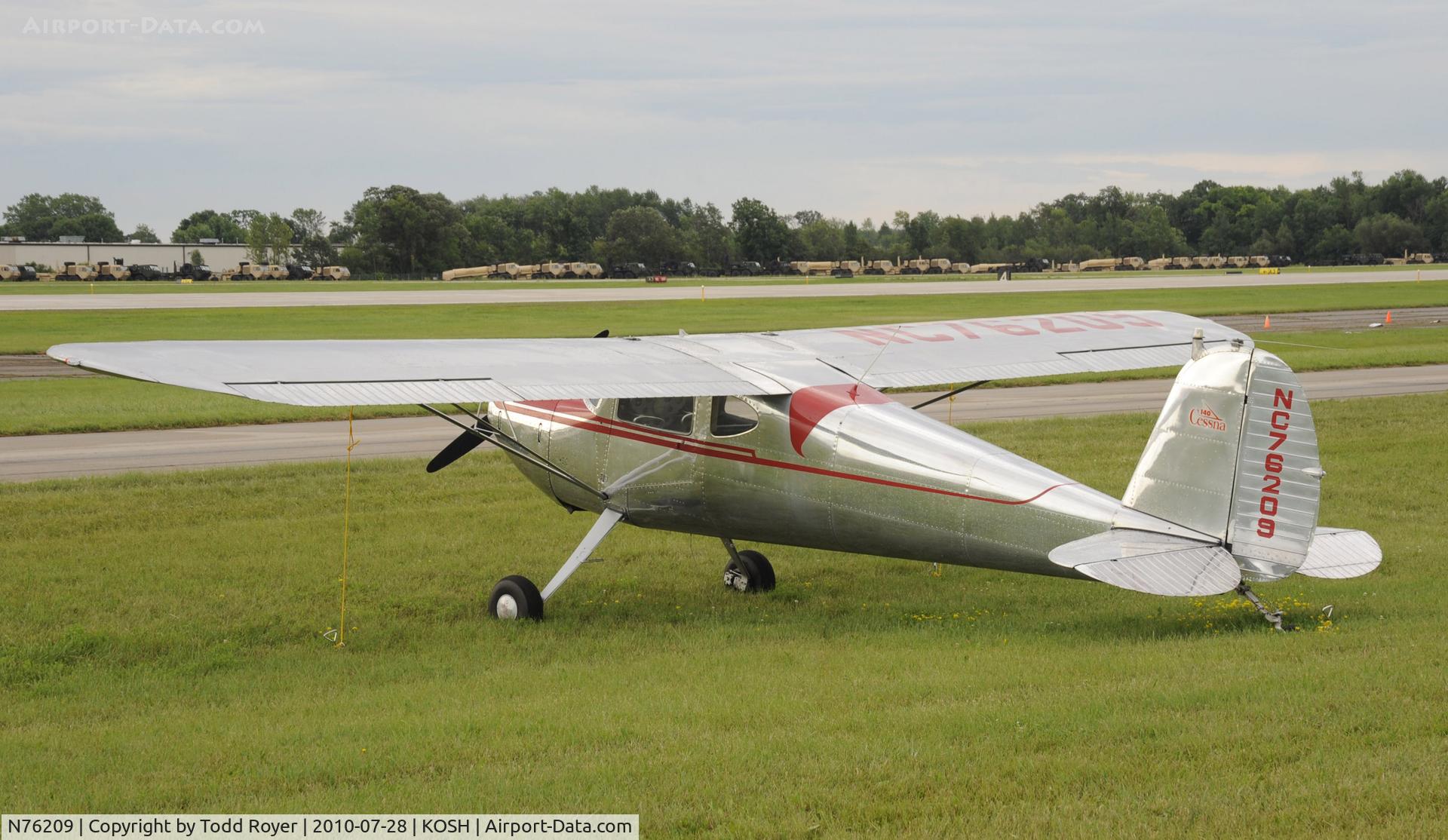 N76209, 1946 Cessna 140 C/N 10612, EAA AIRVENTURE 2010