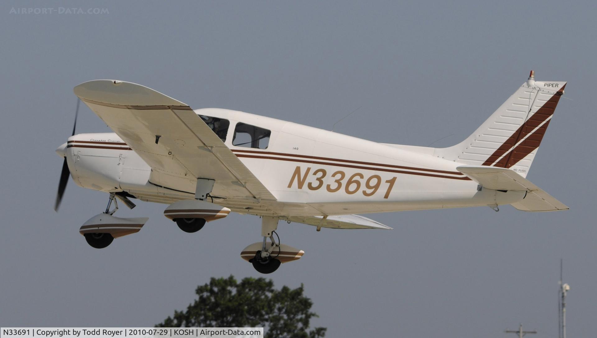 N33691, 1975 Piper PA-28-140 Cherokee Cruiser C/N 28-7525227, EAA AIRVENTURE 2010
