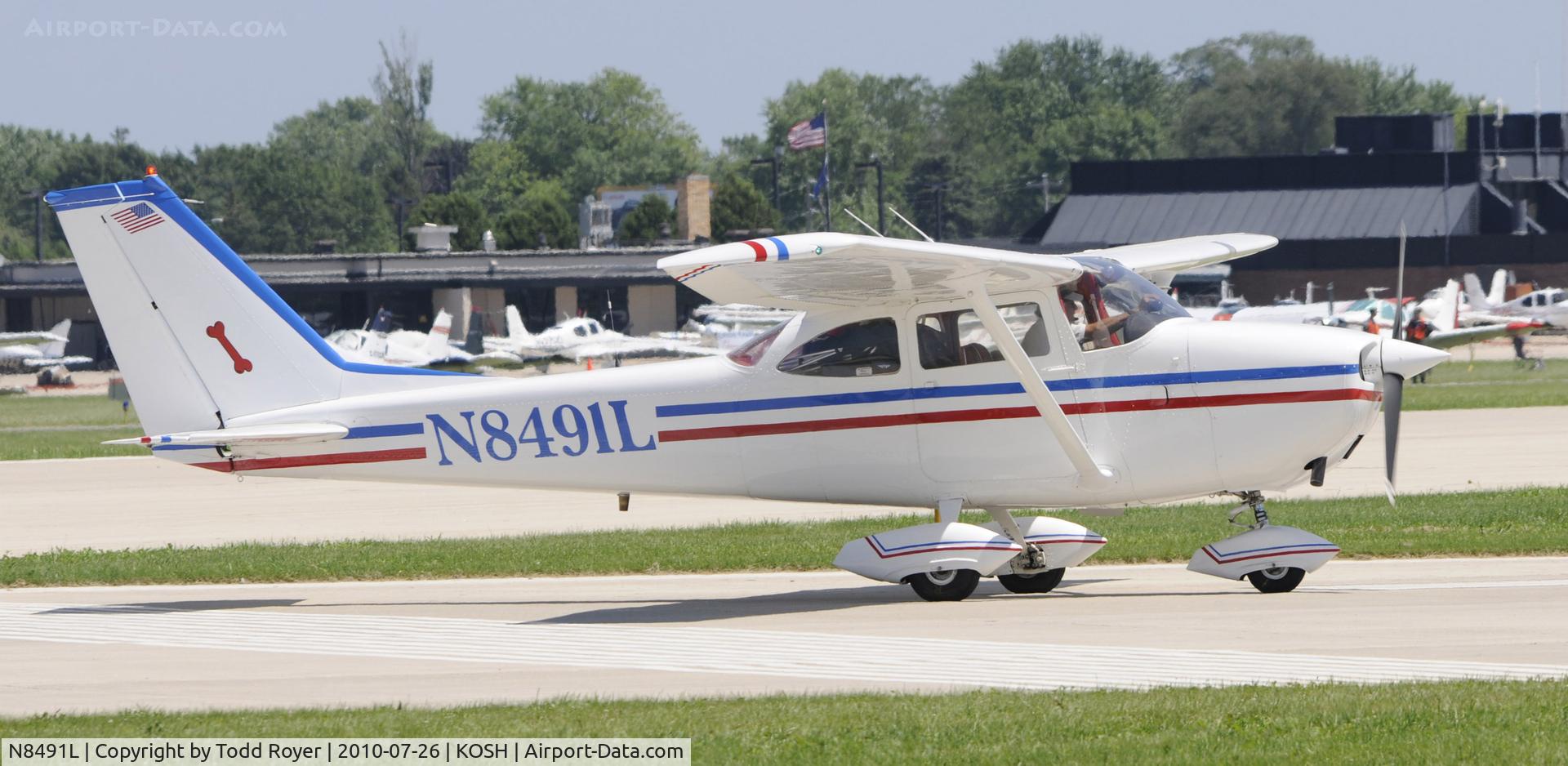 N8491L, 1968 Cessna 172I C/N 17256691, EAA AIRVENTURE 2010