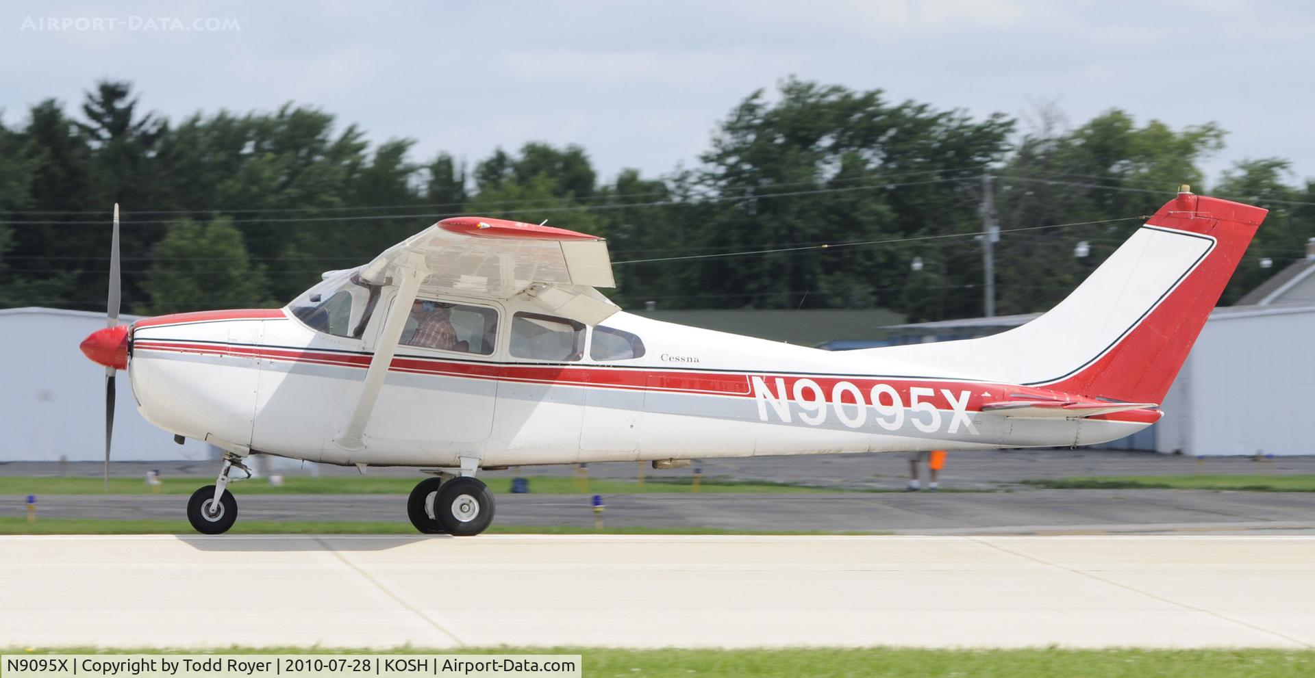 N9095X, 1961 Cessna 182D Skylane C/N 18253495, EAA AIRVENTURE 2010