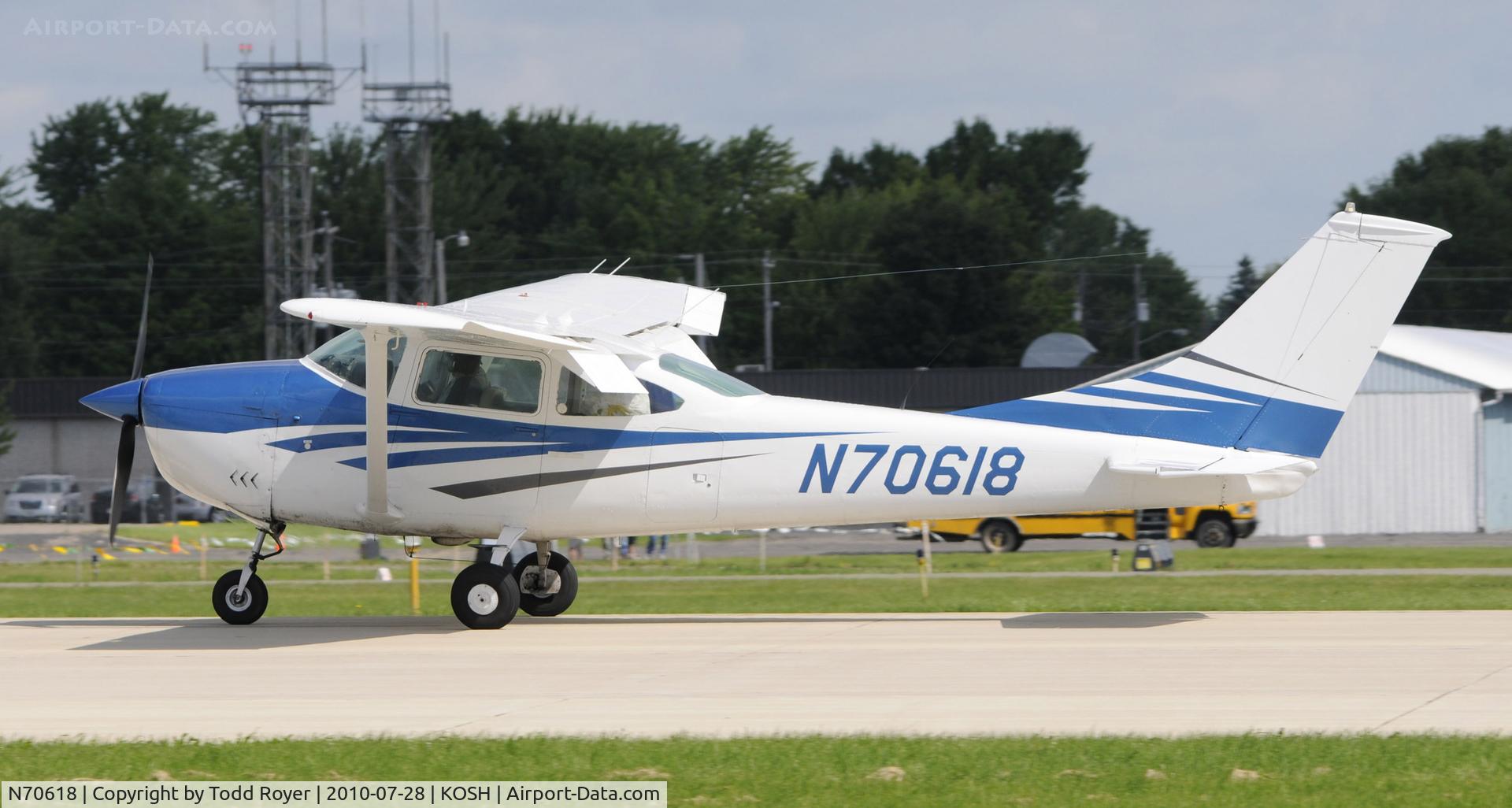 N70618, 1968 Cessna 182M Skylane C/N 18259328, EAA AIRVENTURE 2010