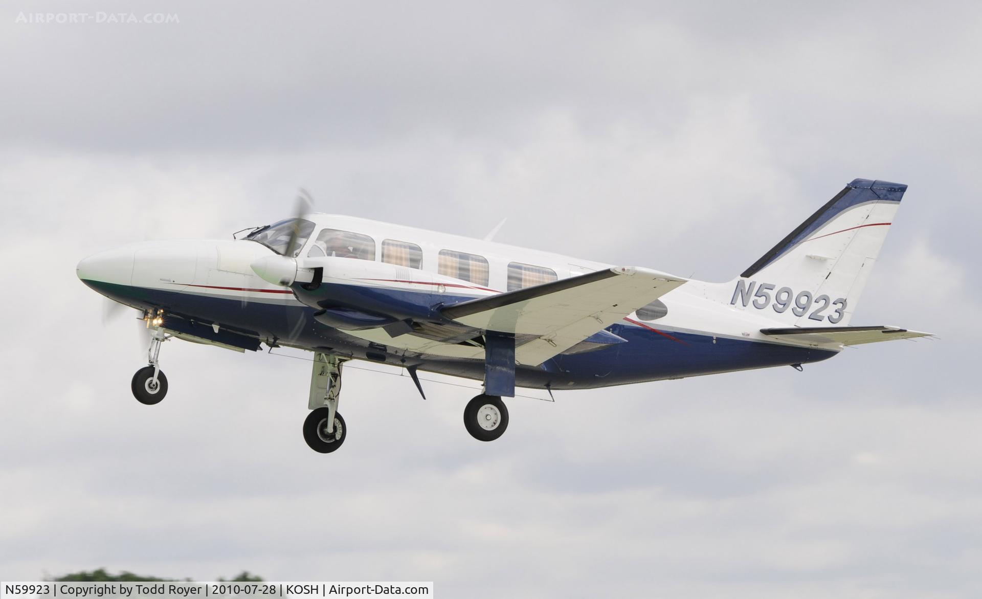 N59923, 1975 Piper PA-31-350 Chieftain C/N 31-7552040, EAA AIRVENTURE 2010