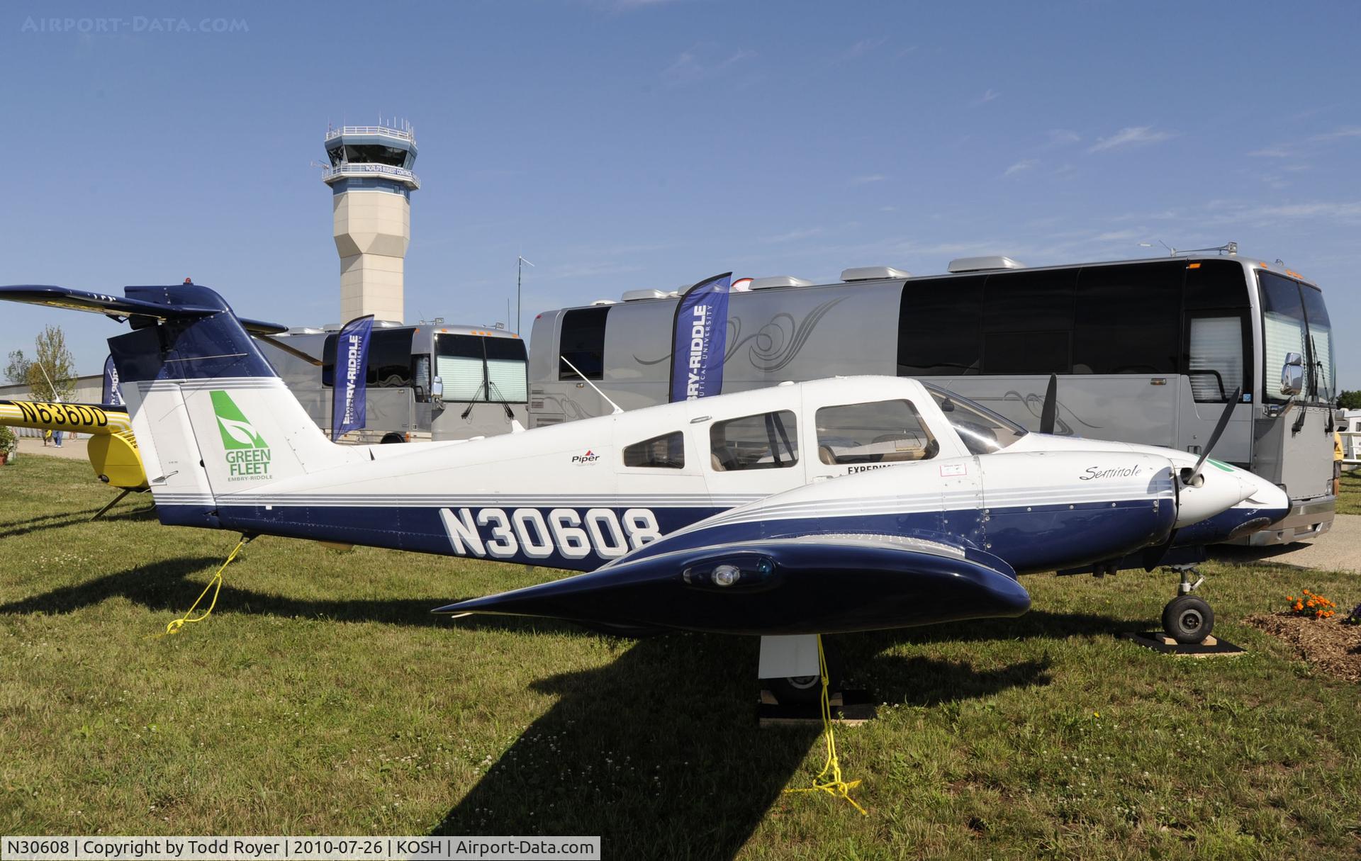 N30608, 2004 Piper PA-44-180 Seminole C/N 4496180, EAA AIRVENTURE 2010