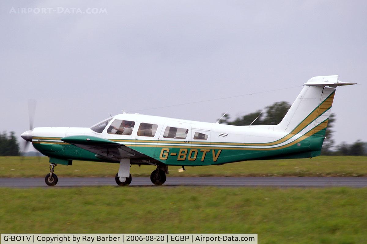 G-BOTV, 1978 Piper PA-32RT-300 Lance II C/N 32R-7885153, Piper PA-32RT-300 Lance II [32R-7885153] Kemble~G 20/08/2006