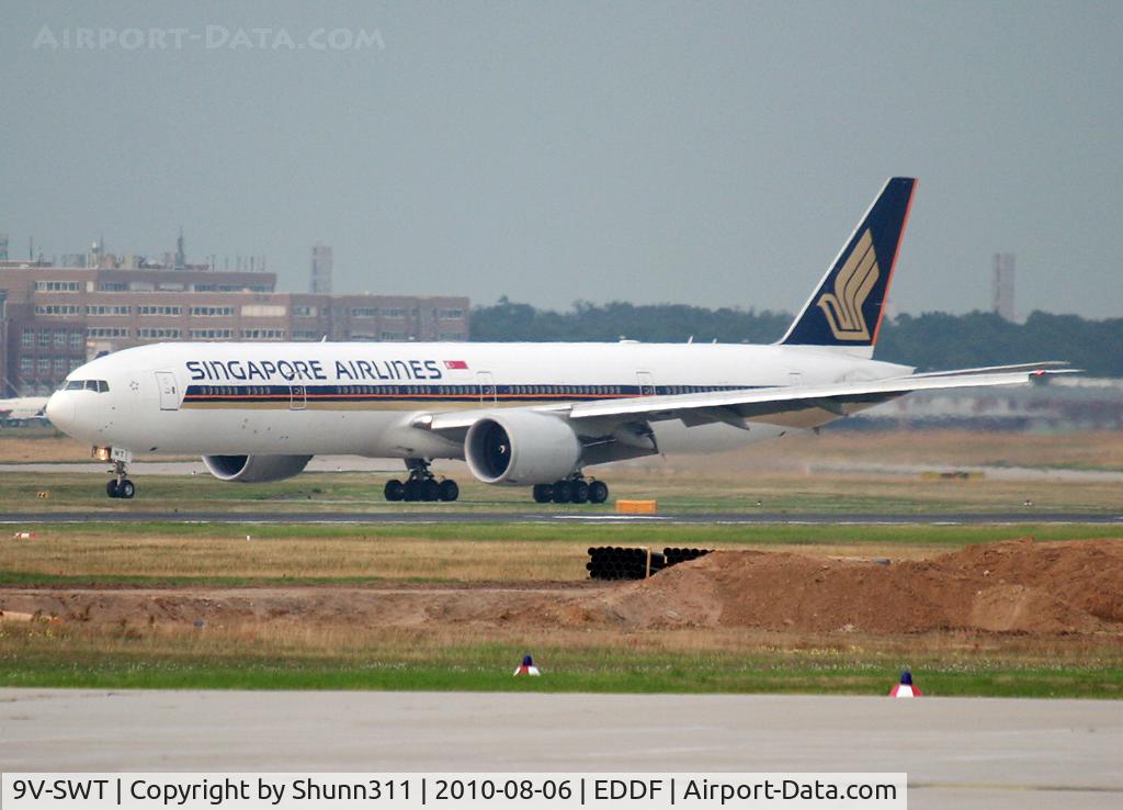 9V-SWT, 2009 Boeing 777-312/ER C/N 34585, Taxiing to the Terminal after landing rwy 25L